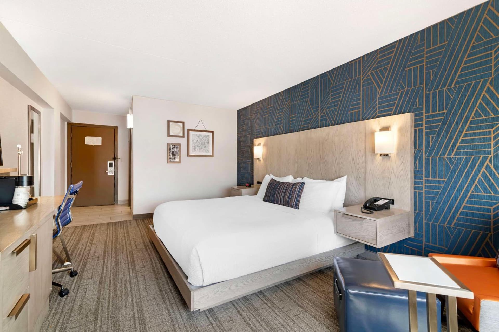 Best Western Plus Landmark Inn gallery photo in Laconia, NH — image 10