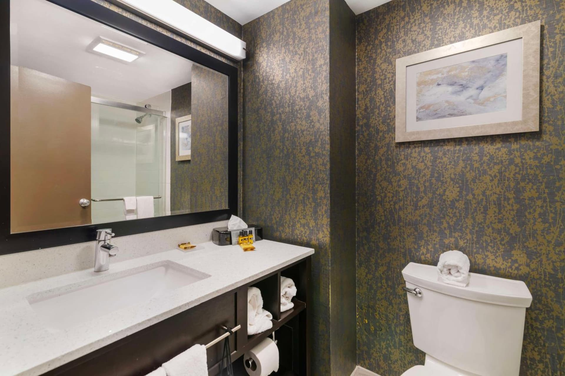 Best Western Plus Landmark Inn gallery photo in Laconia, NH — image 31