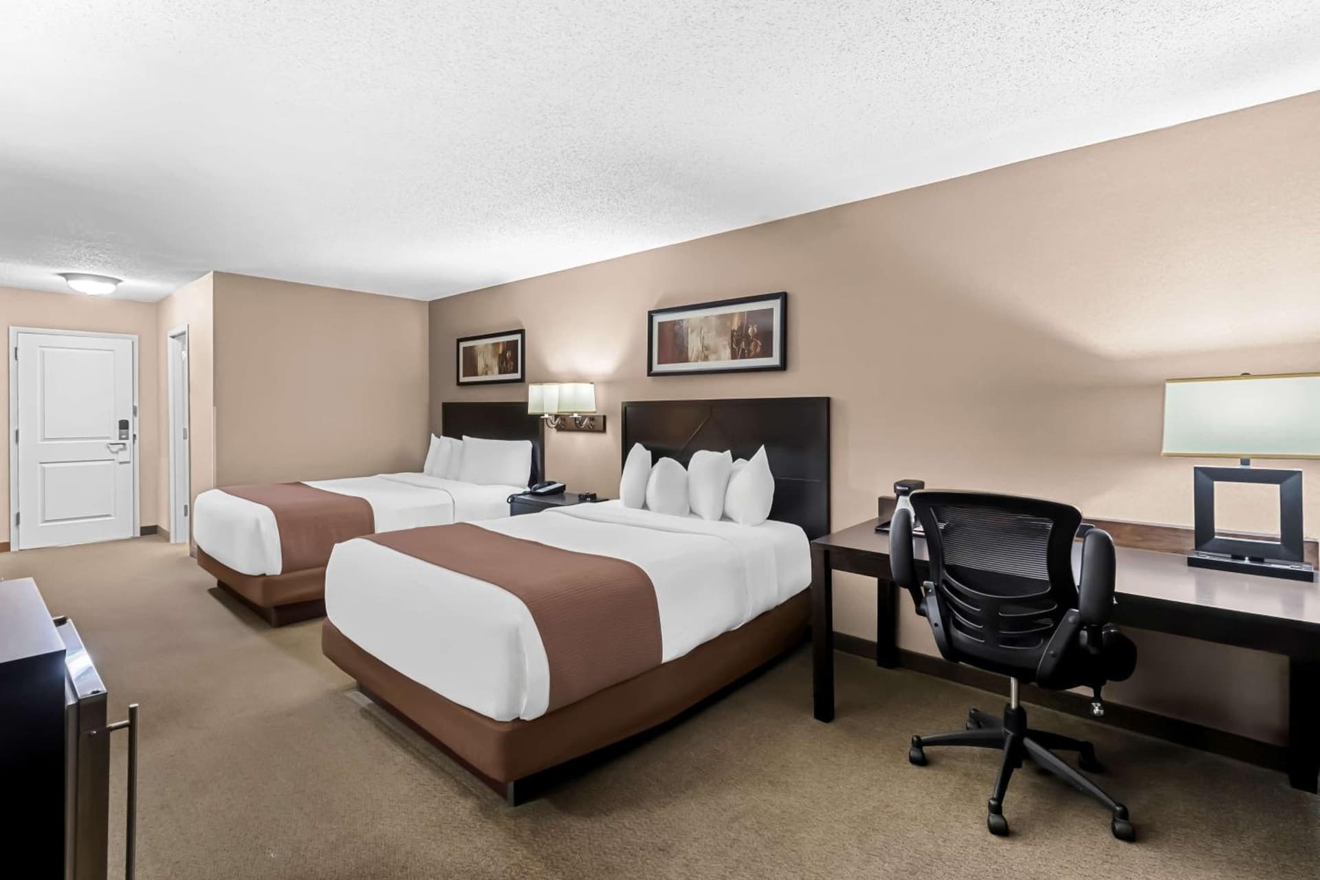Heartland Inn & Suites, SureStay Collection by Best Western property views in Park Rapids, MN — gallery photo 3