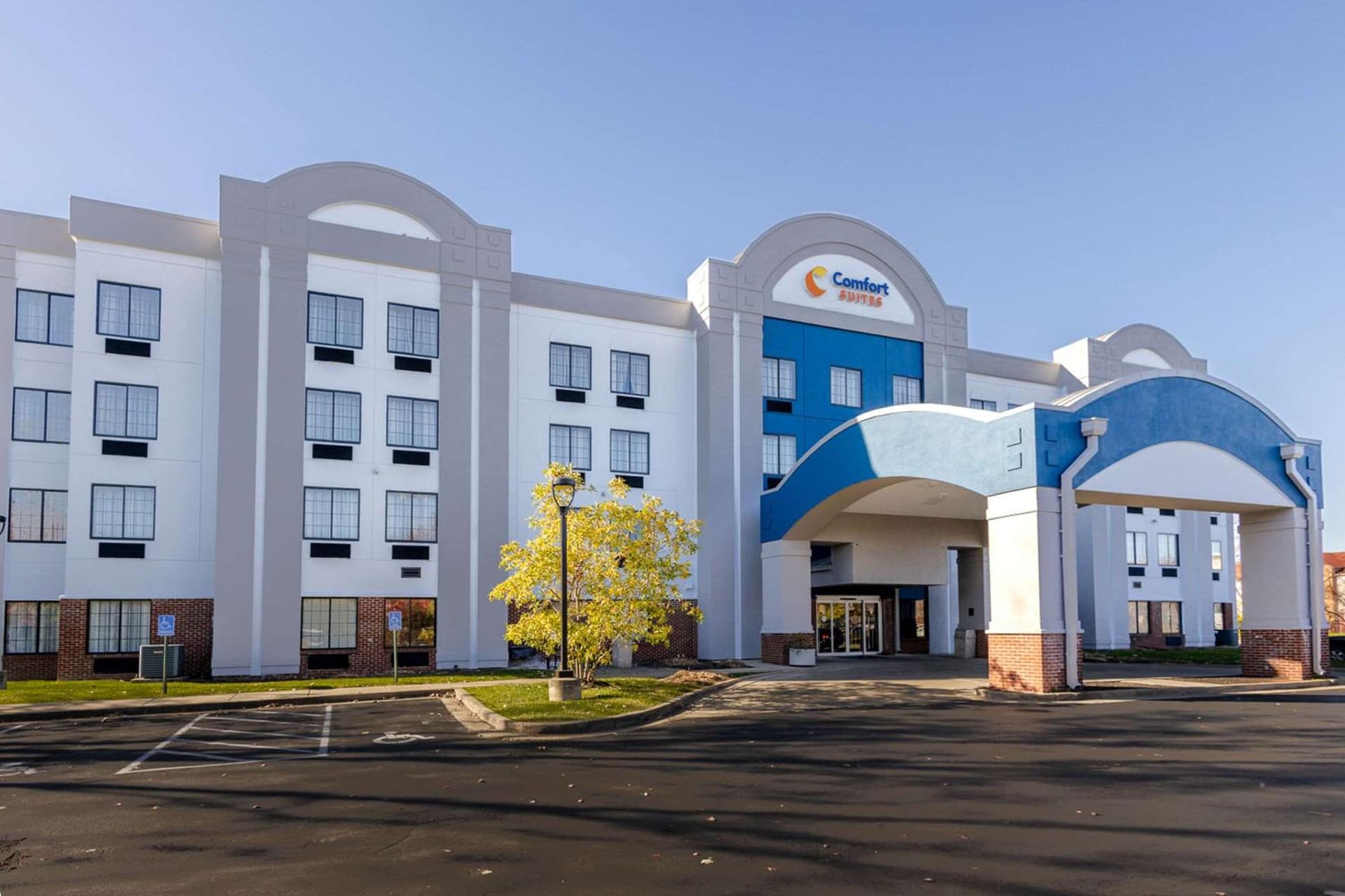 Comfort Suites Springfield I-70 property views in Springfield, OH — gallery photo 3