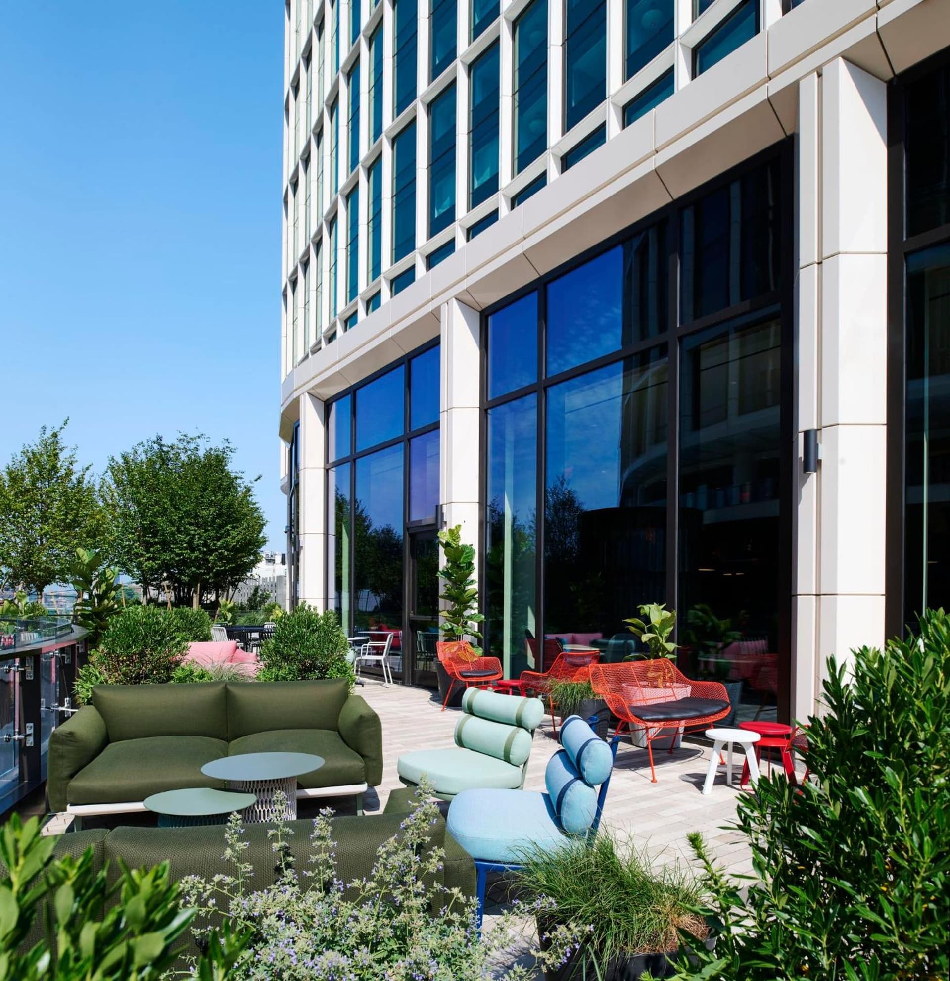 citizenM Boston Back Bay interior in Boston, MA — gallery photo 2