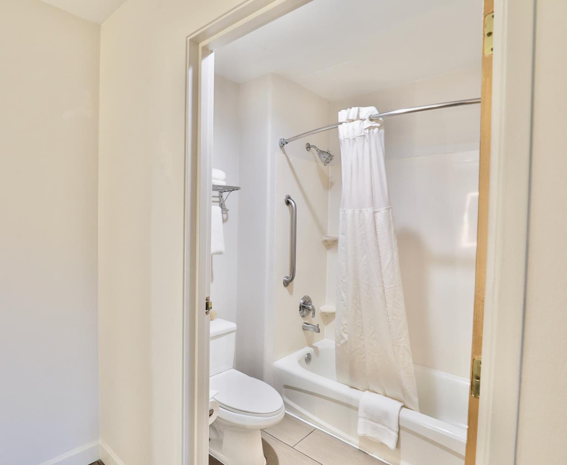 Baymont by Wyndham Tucson Airport gallery photo in Tucson, AZ — image 37