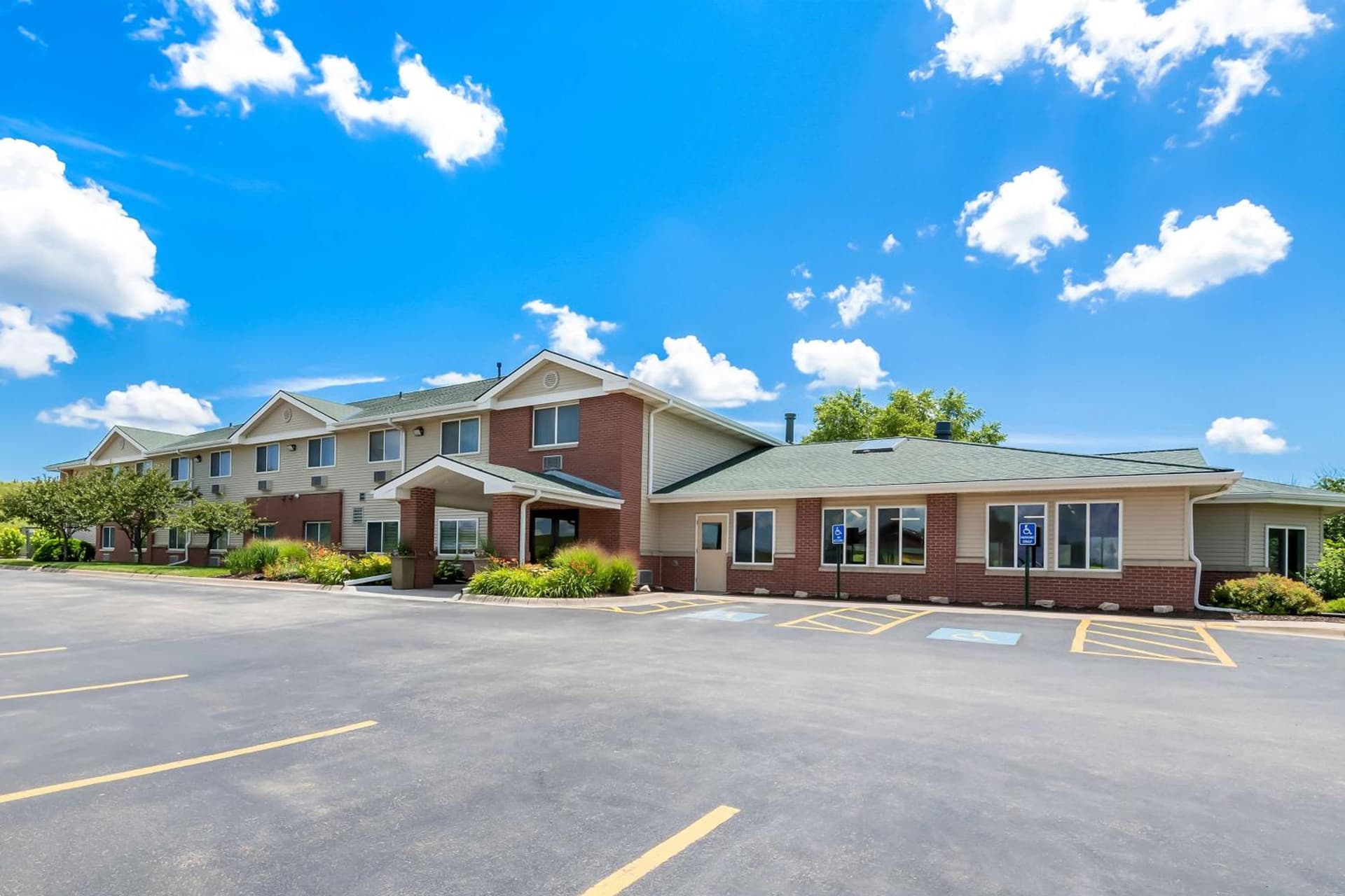 Best Western Nebraska City Inn featured exterior or lobby in Nebraska City, NE — similar hotel