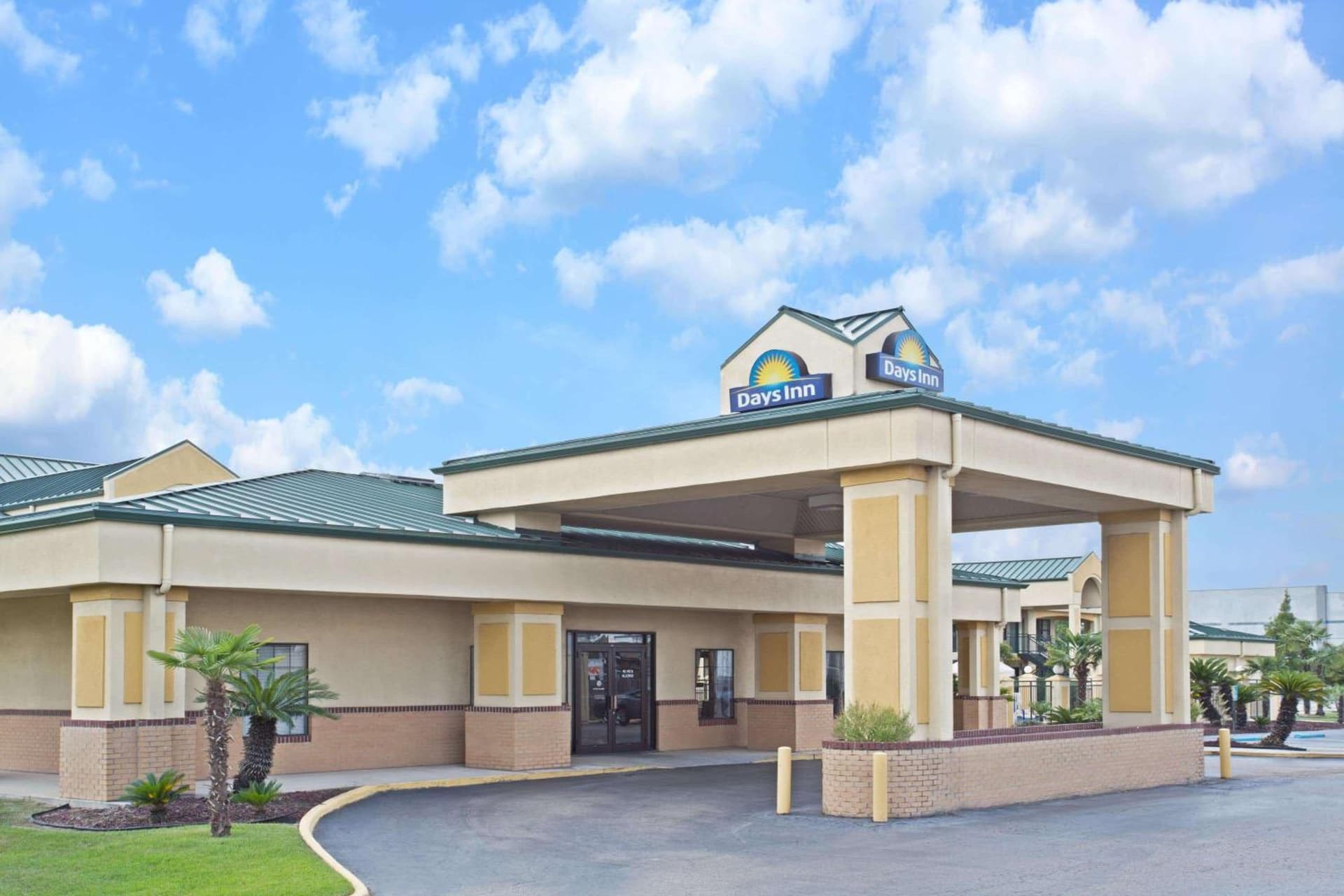 Days Inn by Wyndham Hammond interior in Hammond, LA — gallery photo 2