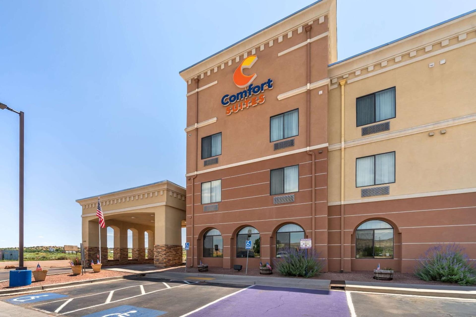 Comfort Suites Gallup East Route 66 and I-40 interior in Gallup, NM — gallery photo 2
