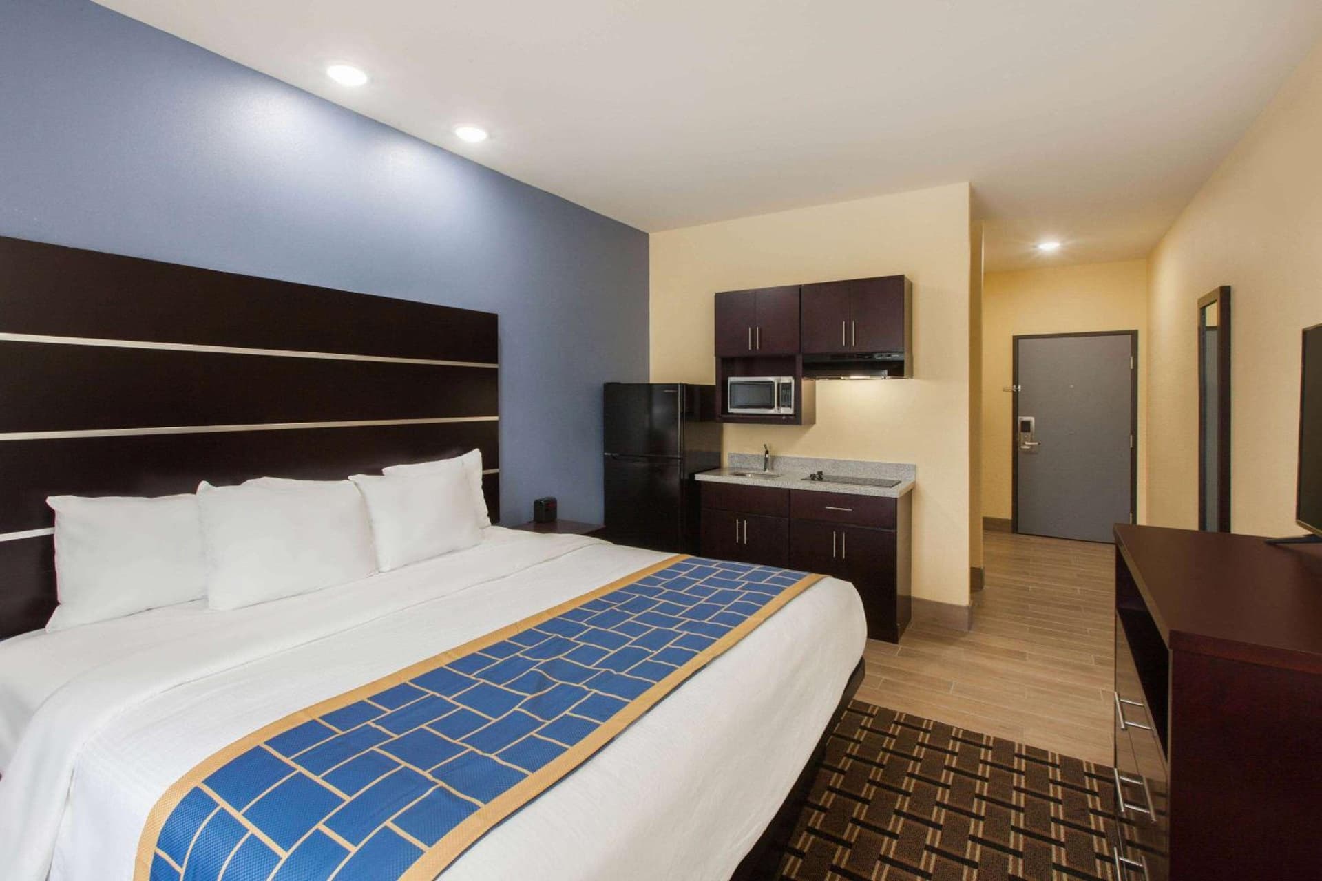 Days Inn by Wyndham Baton Rouge Airport gallery photo in Baton Rouge, LA — image 23