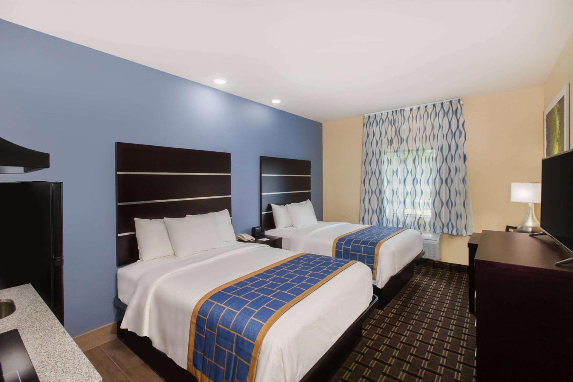 Days Inn by Wyndham Baton Rouge Airport gallery photo in Baton Rouge, LA — image 12