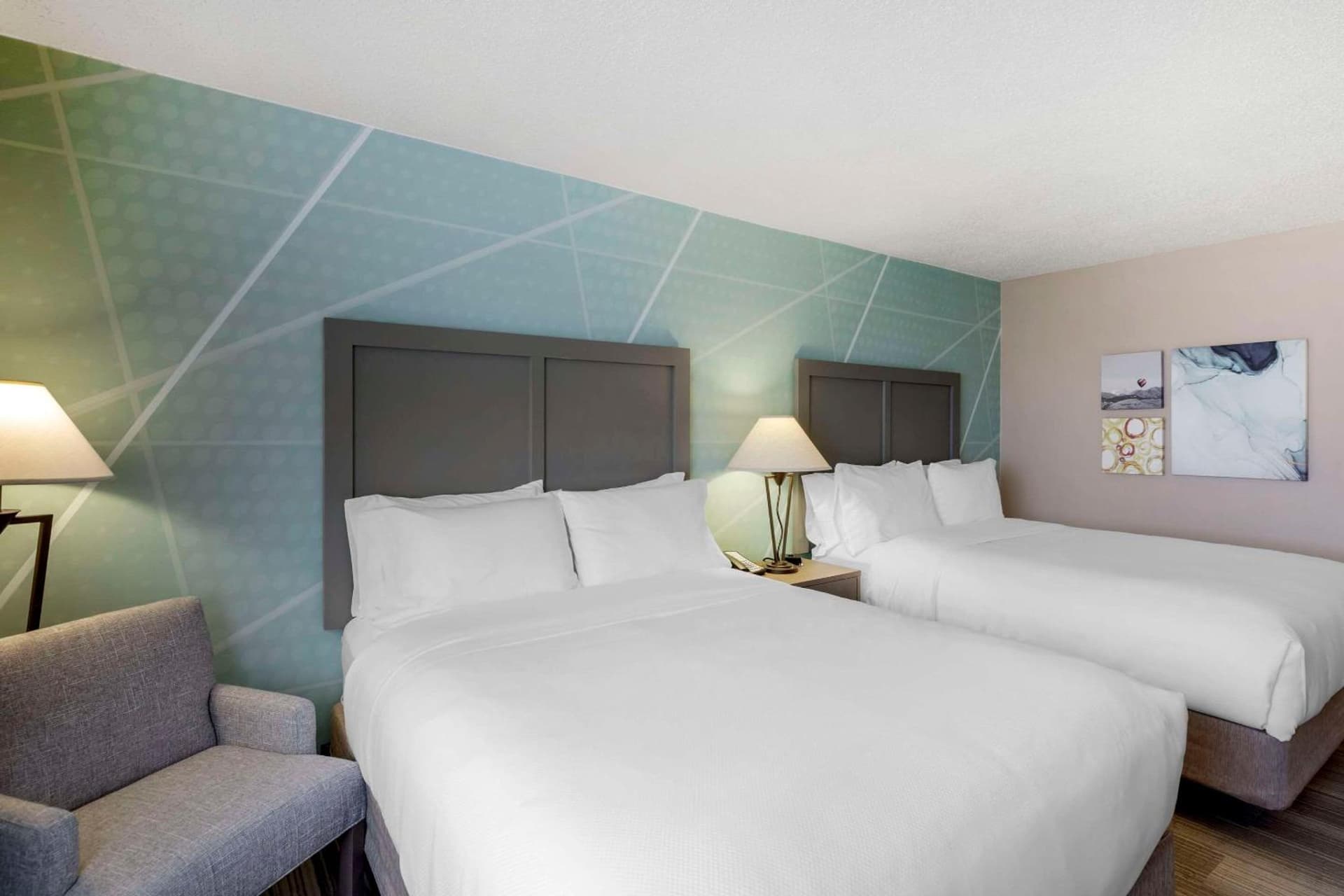 Comfort Inn & Suites Boulder interior in Boulder, CO — gallery photo 2