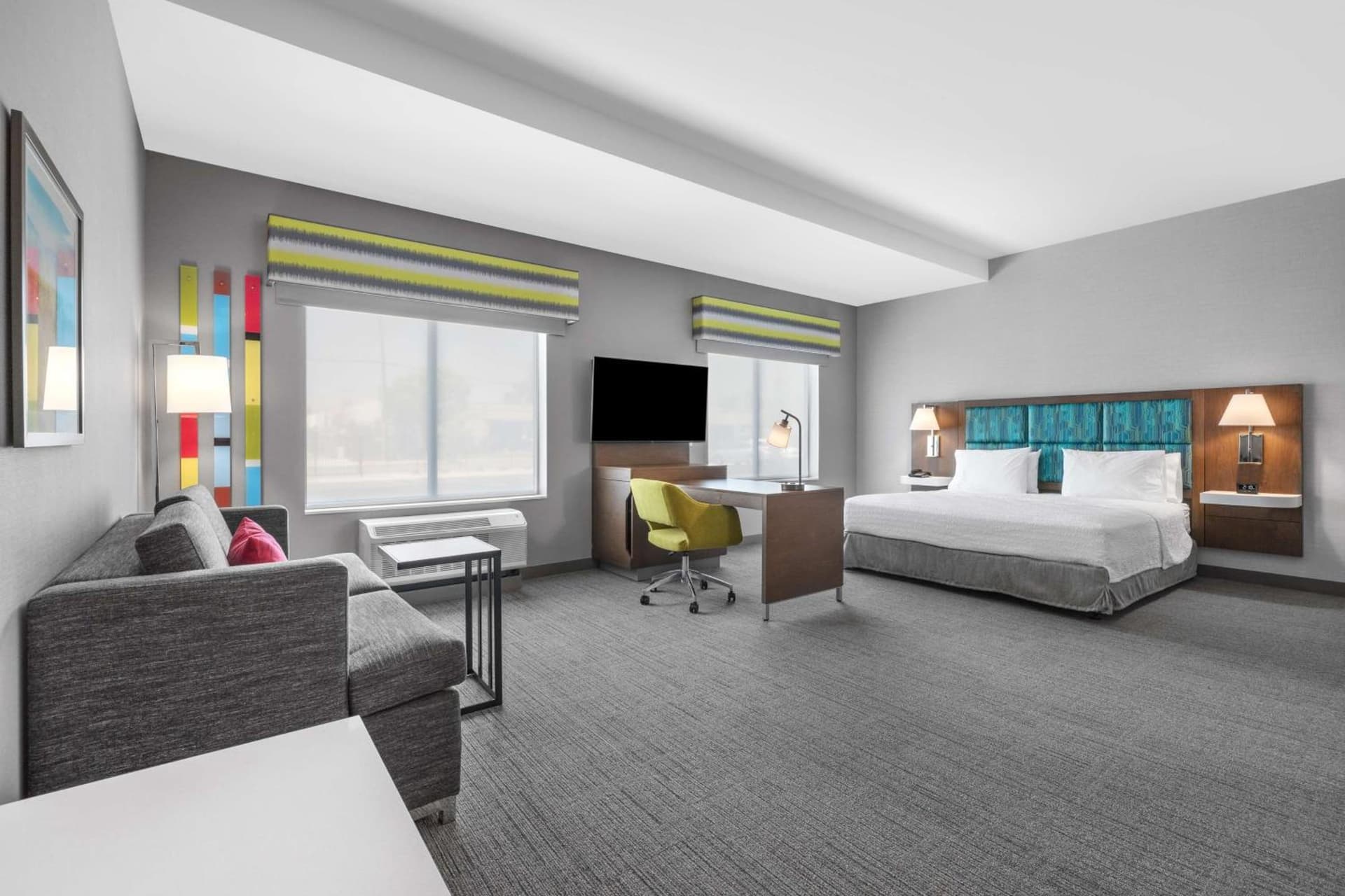 Hampton Inn & Suites Bakersfield Central gallery photo in Bakersfield, CA — image 12