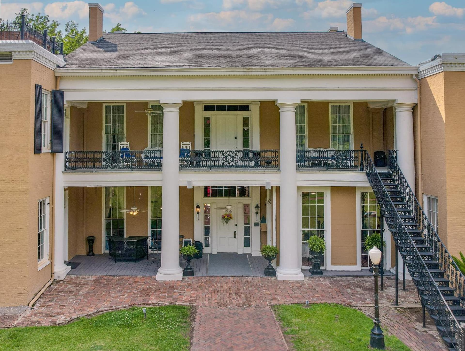 The Inn at Cedar Grove exterior or lobby in Vicksburg, MS — main listing photo