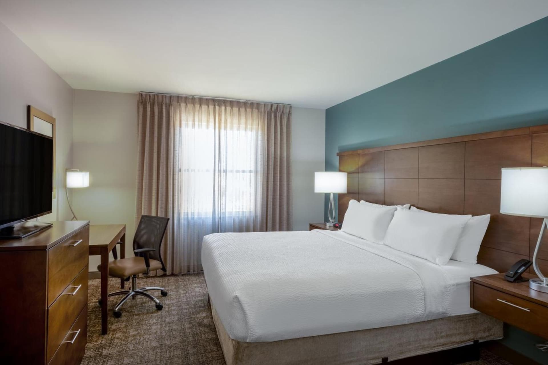 Staybridge Suites - Gilbert - East Mesa by IHG gallery photo in Gilbert, AZ — image 10