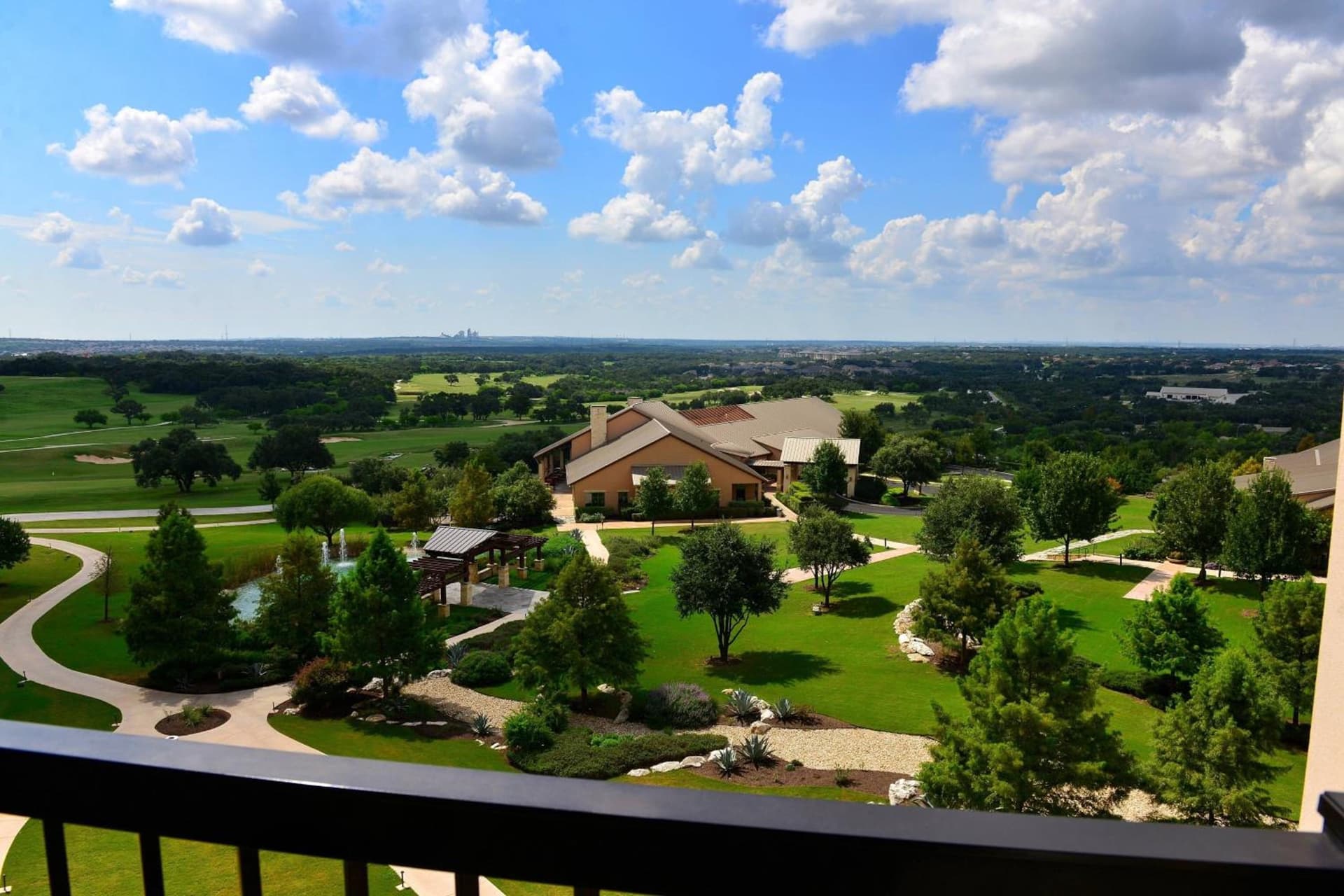 JW Marriott San Antonio Hill Country Resort & Spa gallery photo in San Antonio, TX — image 132