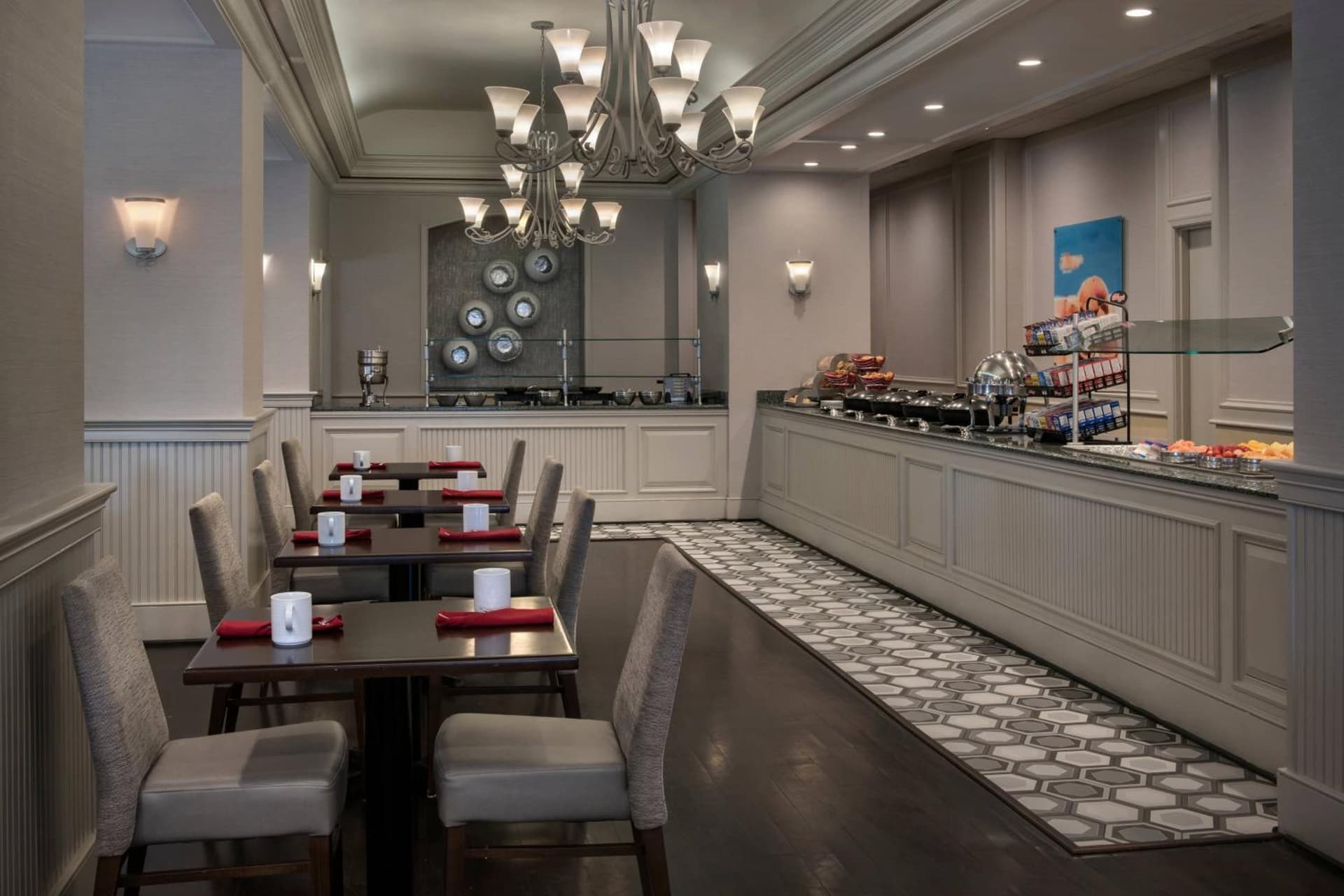 Norfolk Waterside Marriott gallery photo in Norfolk, VA — image 9