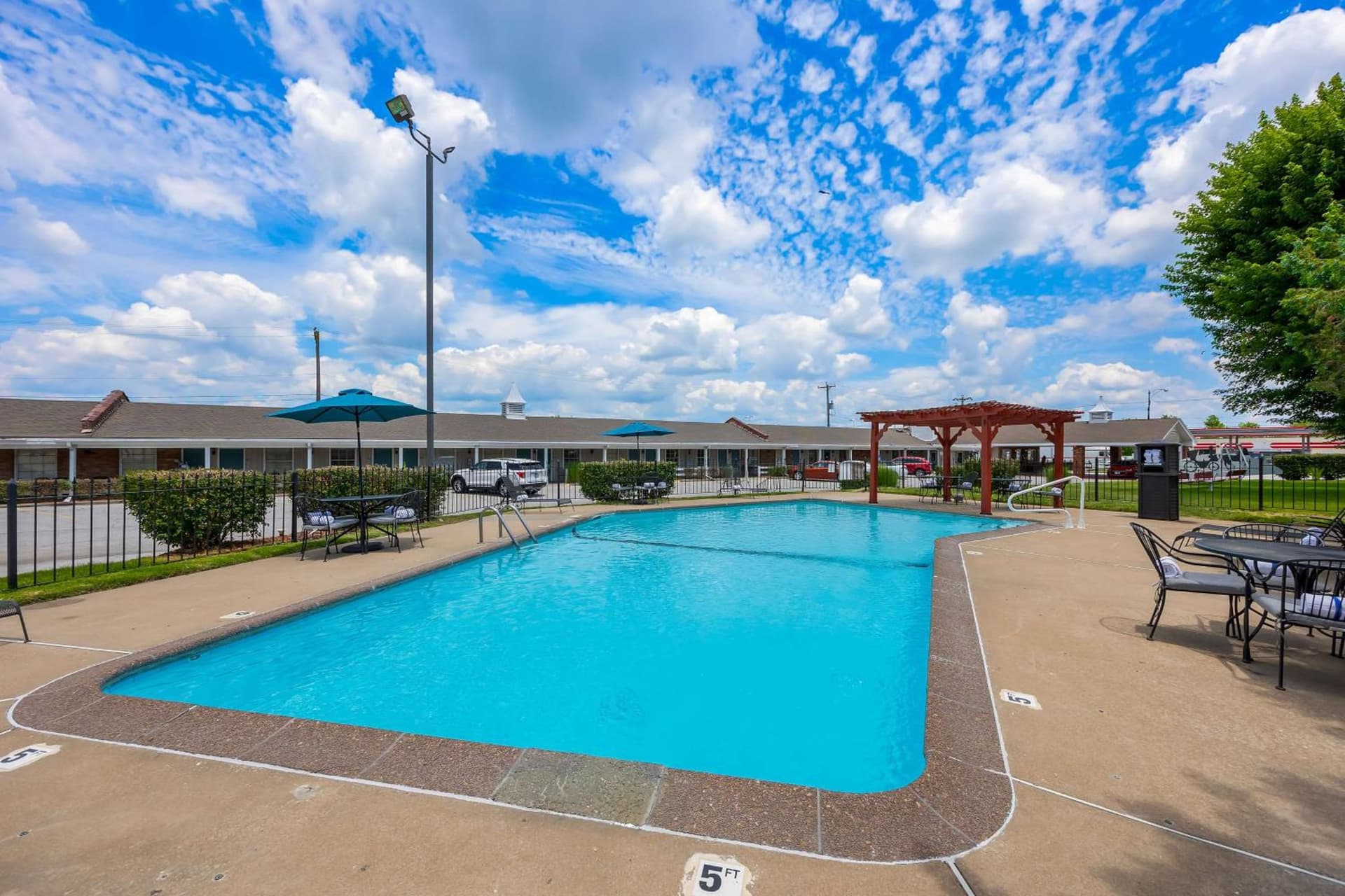 Best Western Coach House gallery photo in Springfield, MO — image 16