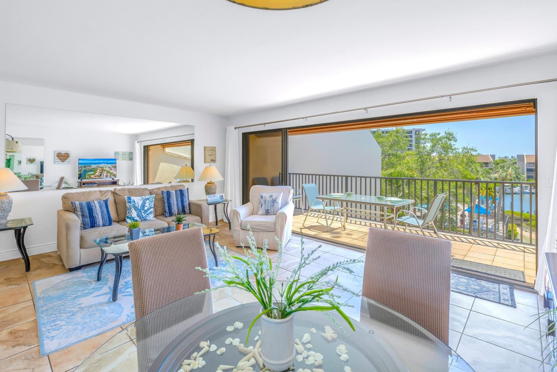 Midnight Cove II - Beach Access, Pool, Tennis & More! property views in Siesta Key, FL — gallery photo 3