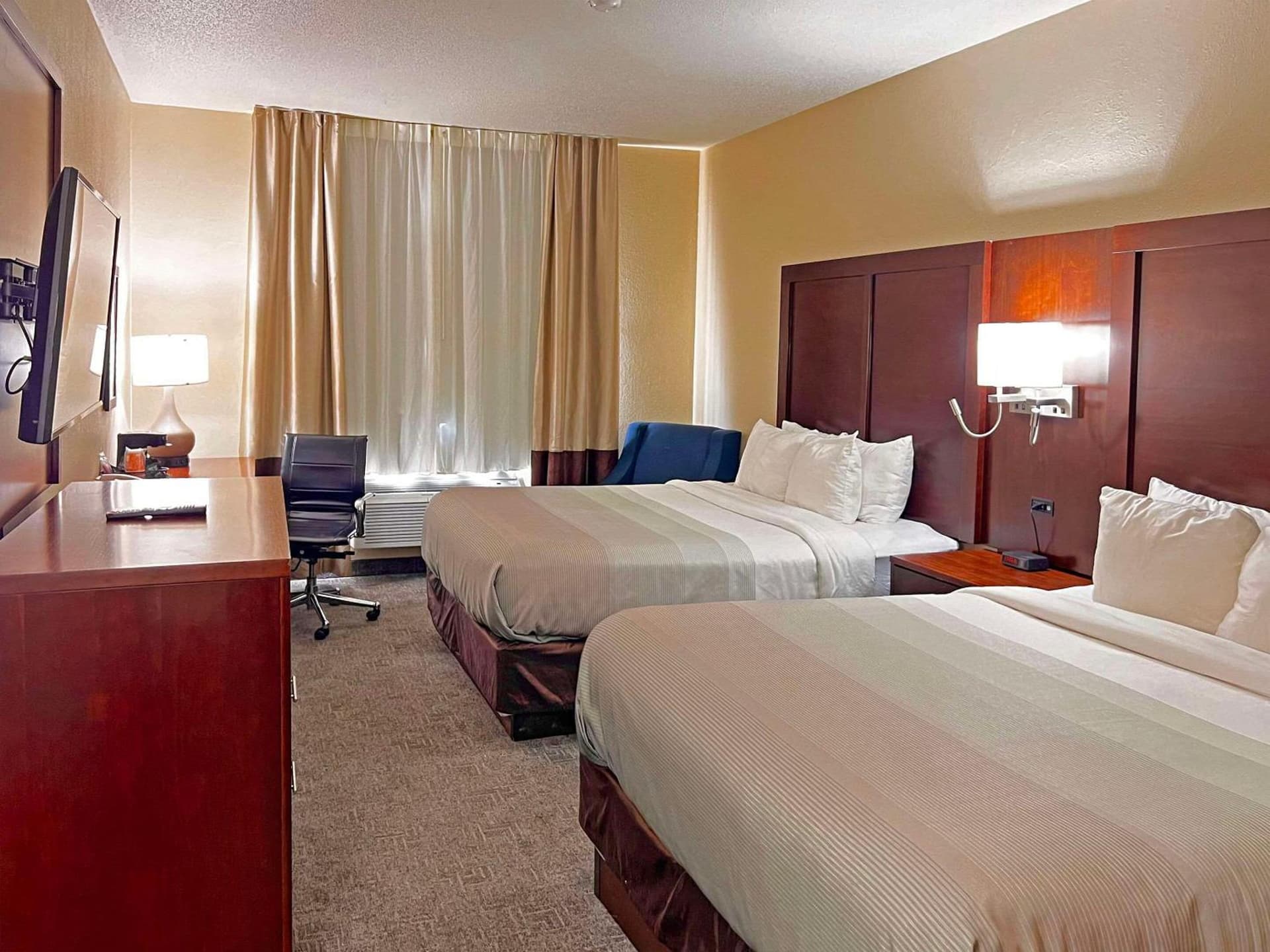 Quality Inn & Suites Green Bay - Ashwaubenon gallery photo in Green Bay, WI — image 11