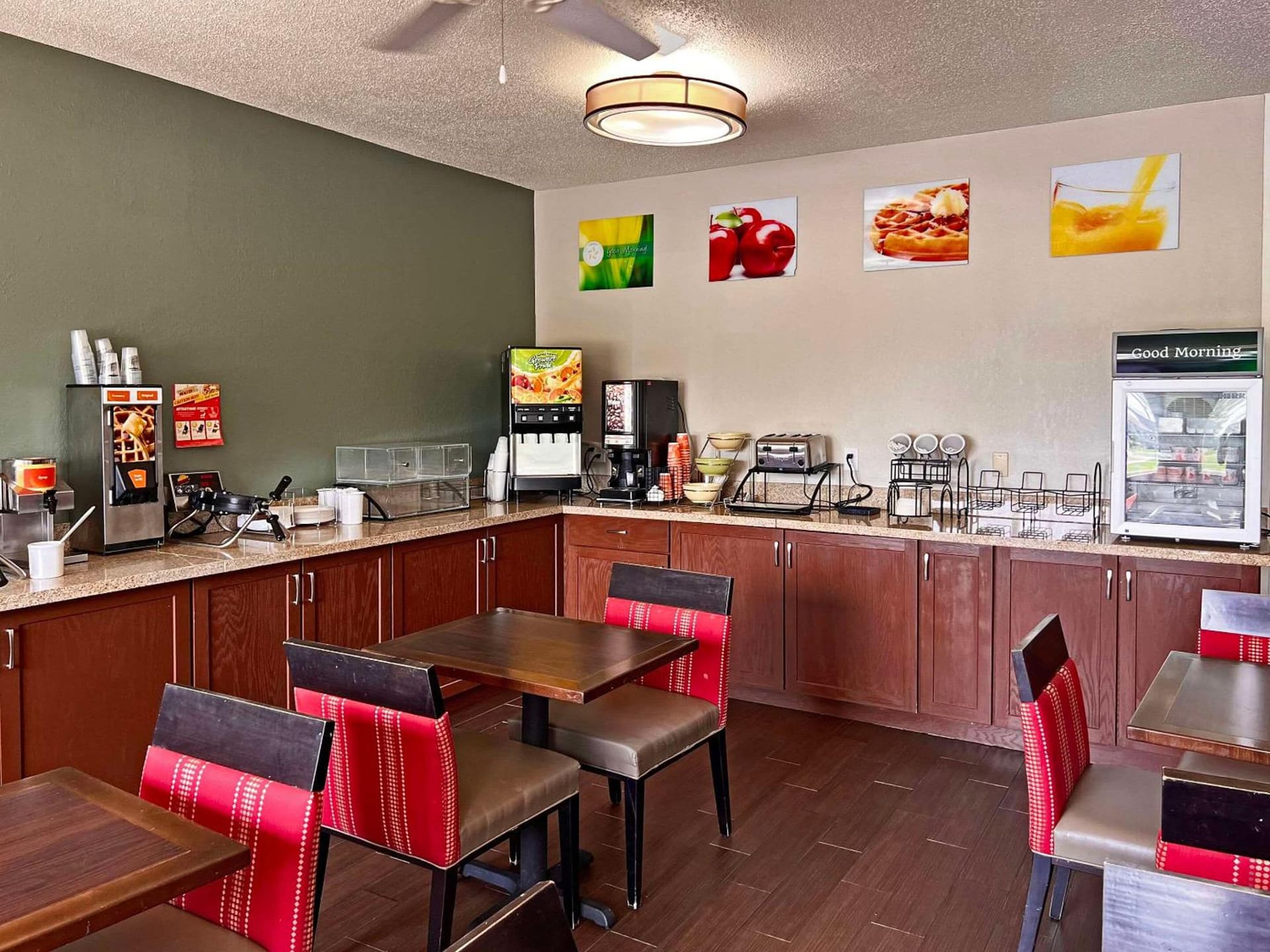 Quality Inn & Suites Green Bay - Ashwaubenon gallery photo in Green Bay, WI — image 6