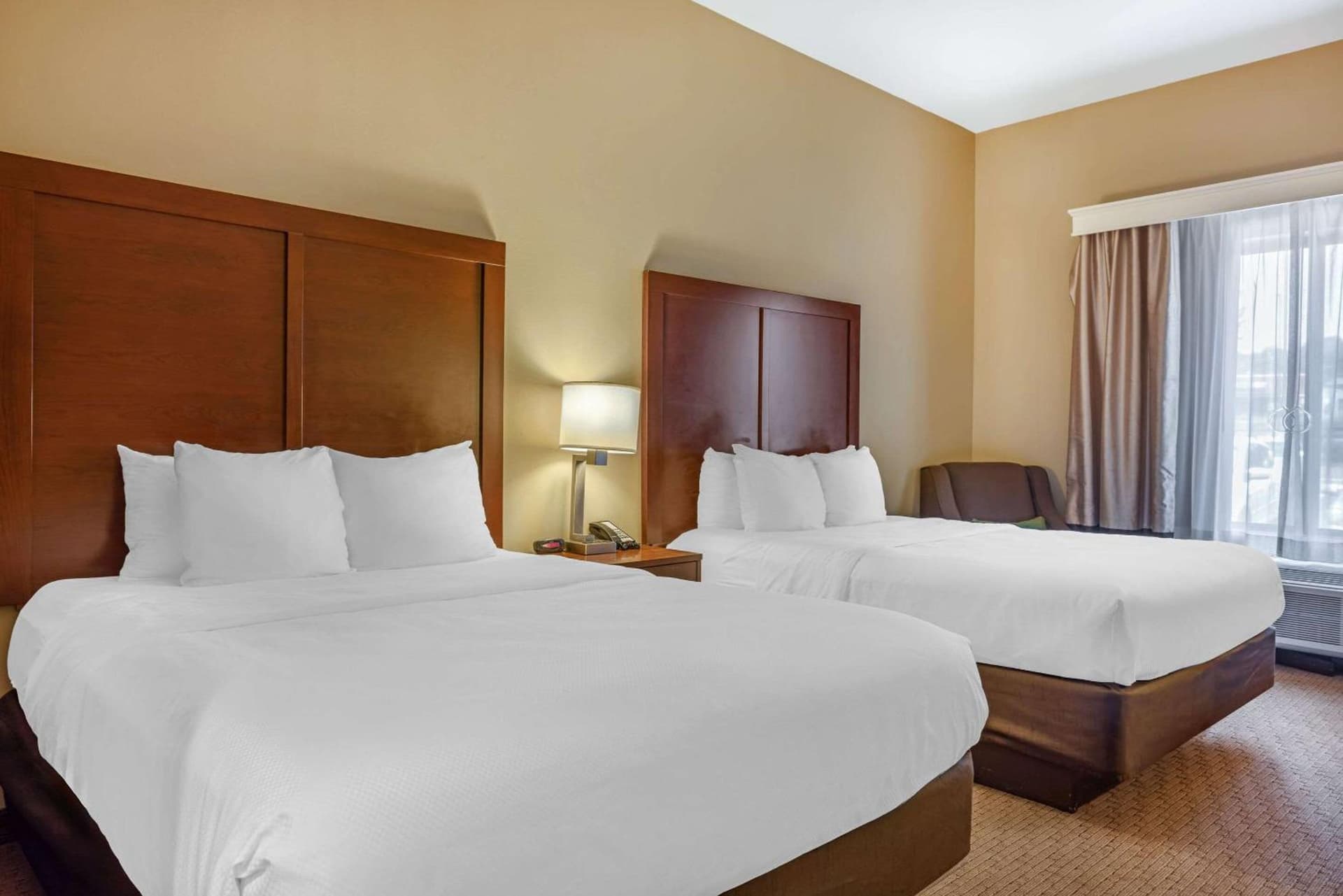 Comfort Inn & Suites At CrossPlex Village gallery photo in Birmingham, AL — image 10