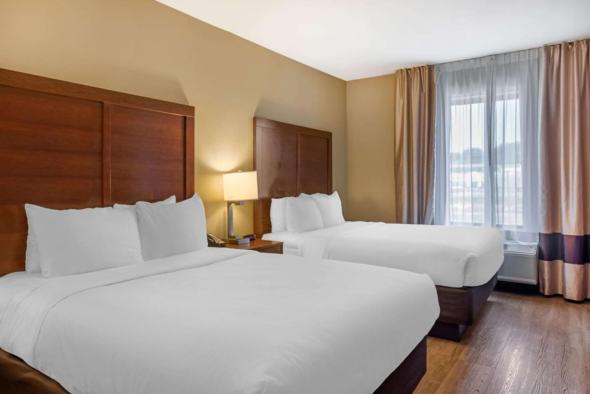 Comfort Inn & Suites At CrossPlex Village gallery photo in Birmingham, AL — image 27