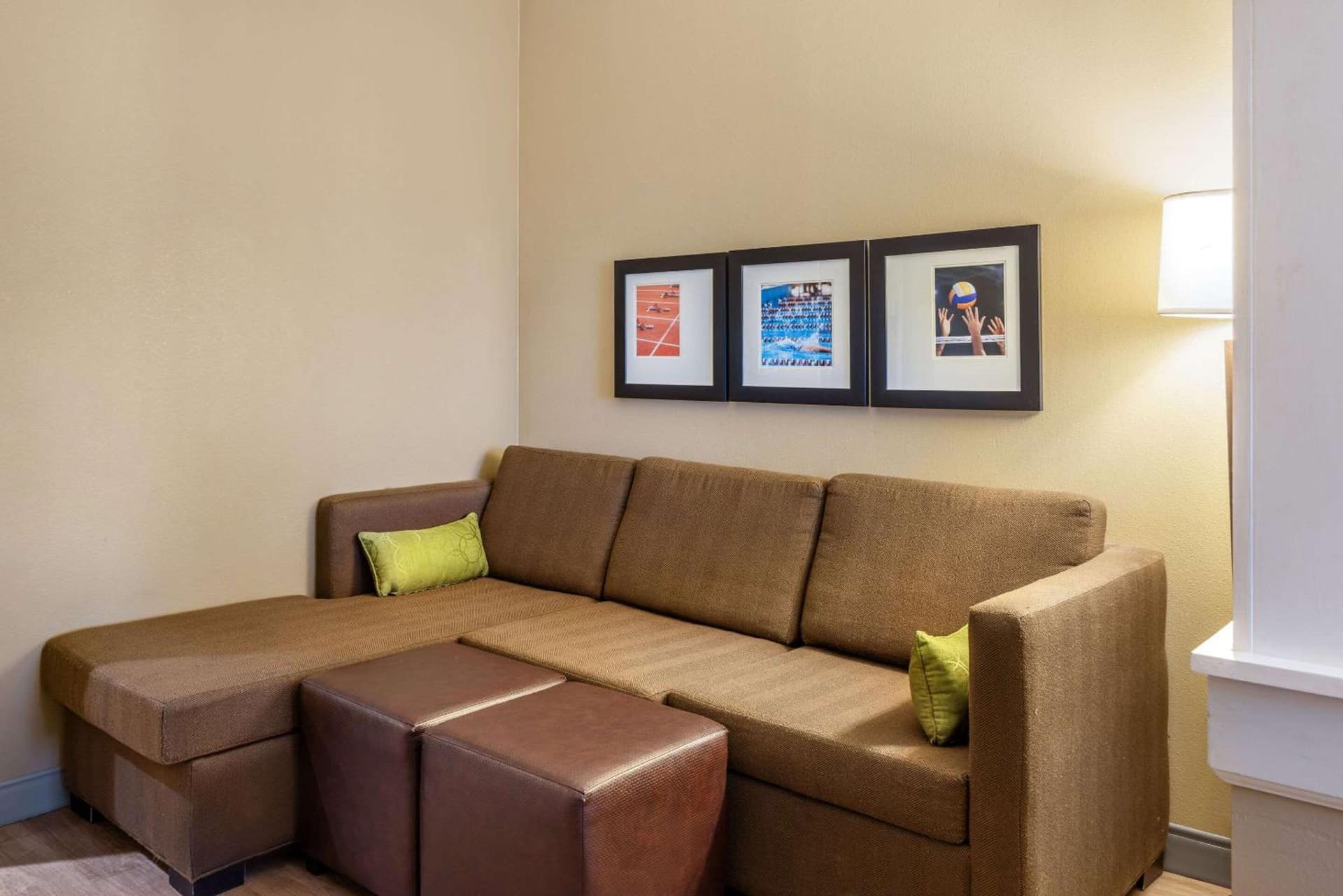 Comfort Inn & Suites At CrossPlex Village gallery photo in Birmingham, AL — image 26