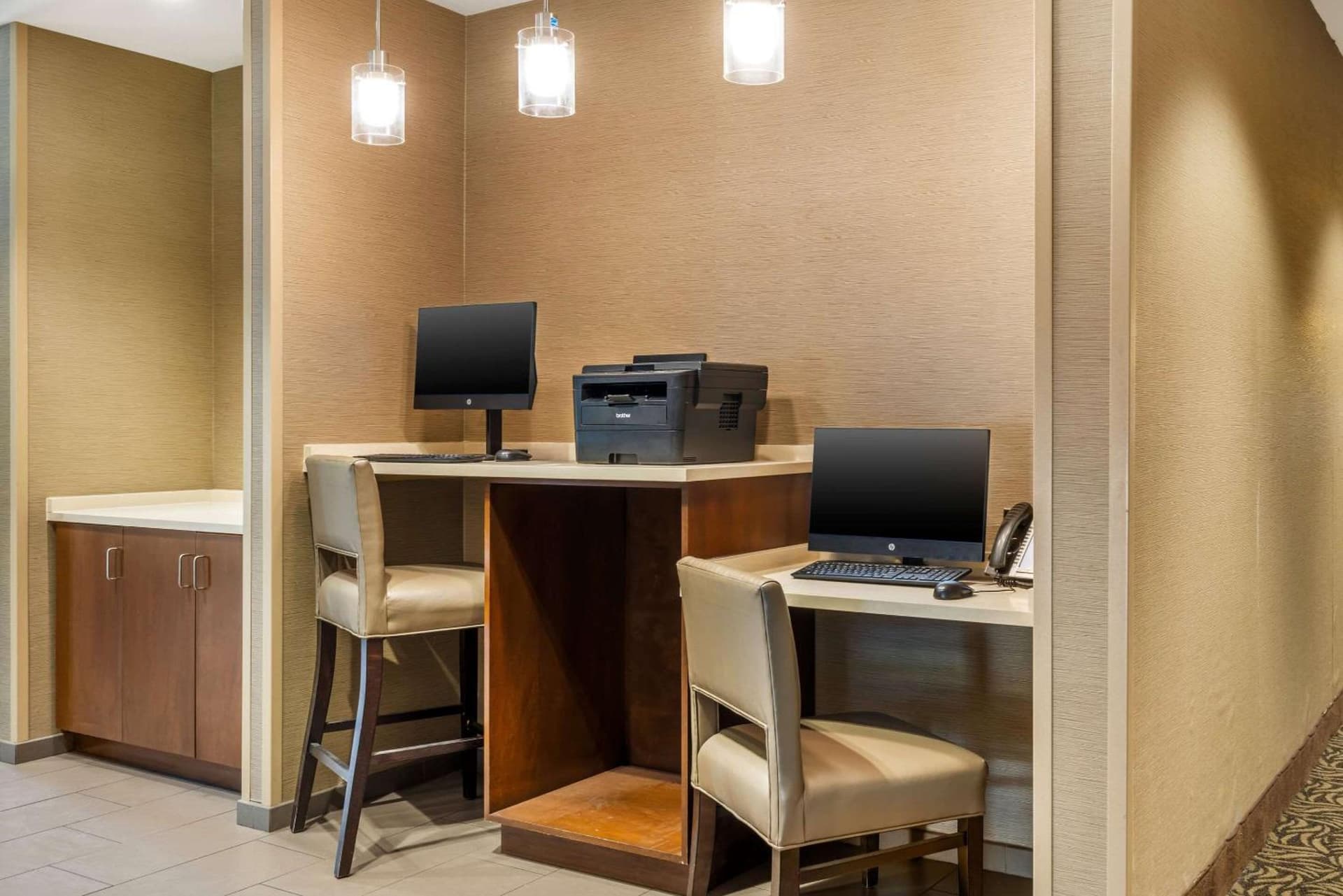 Comfort Inn & Suites At CrossPlex Village gallery photo in Birmingham, AL — image 31