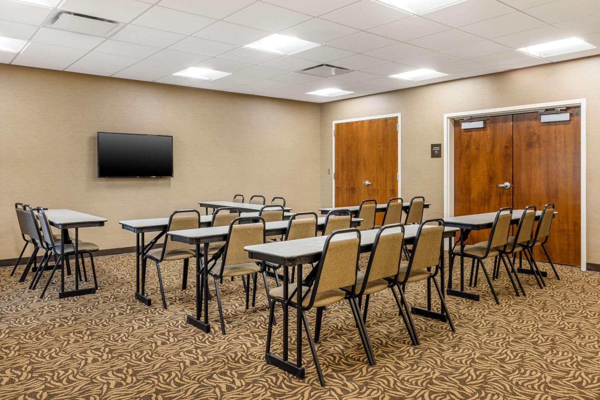 Comfort Inn & Suites At CrossPlex Village gallery photo in Birmingham, AL — image 7