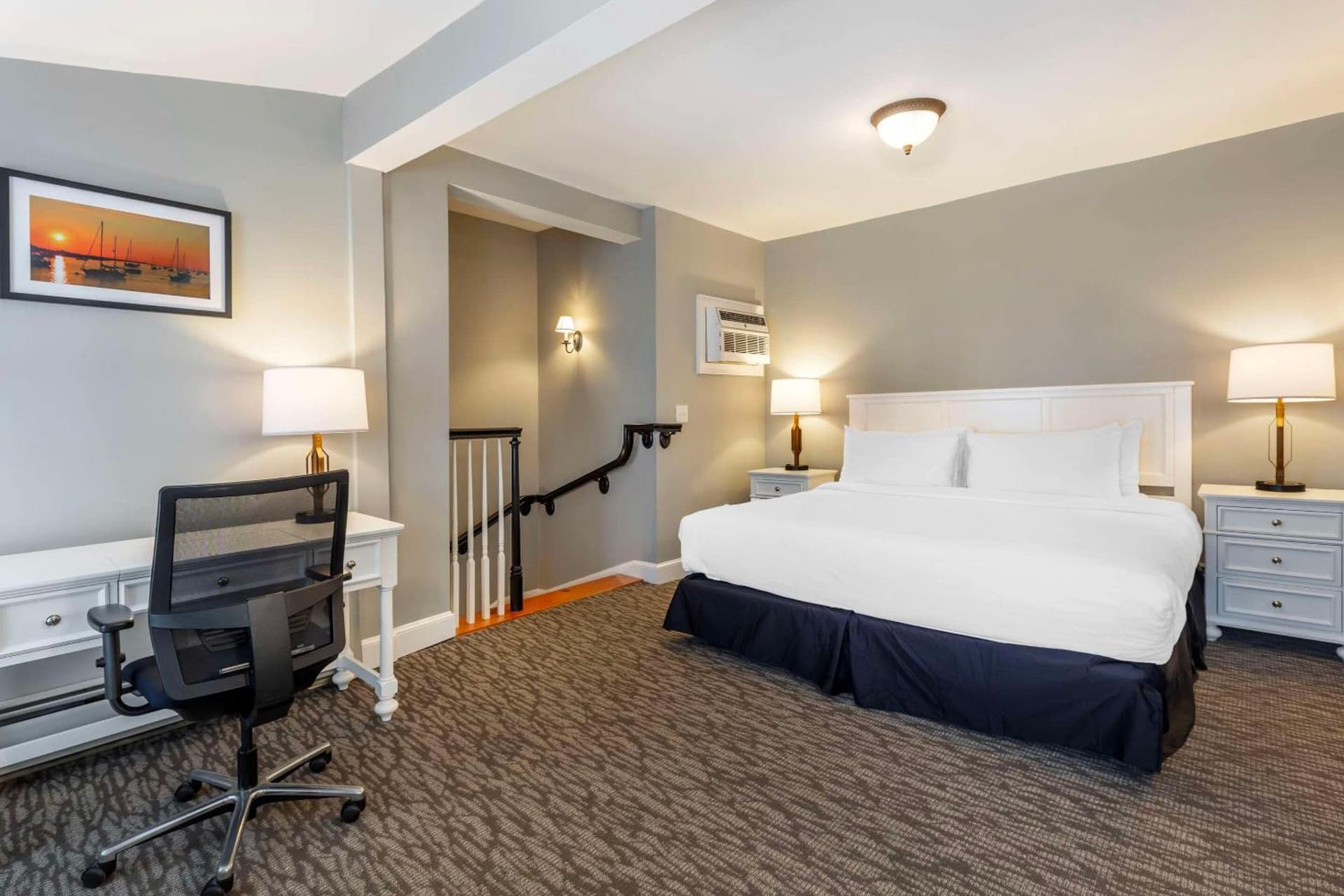 Essex Street Inn & Suites, an Ascend Collection Hotel gallery photo in Newburyport, MA — image 4