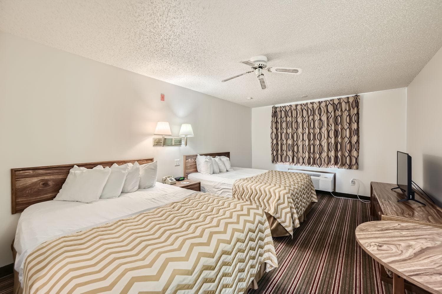 Travelodge by Wyndham Longmont gallery photo in Longmont, CO — image 55