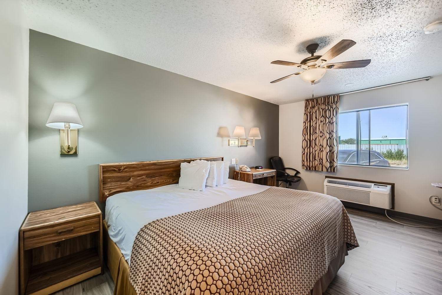 Travelodge by Wyndham Longmont gallery photo in Longmont, CO — image 53