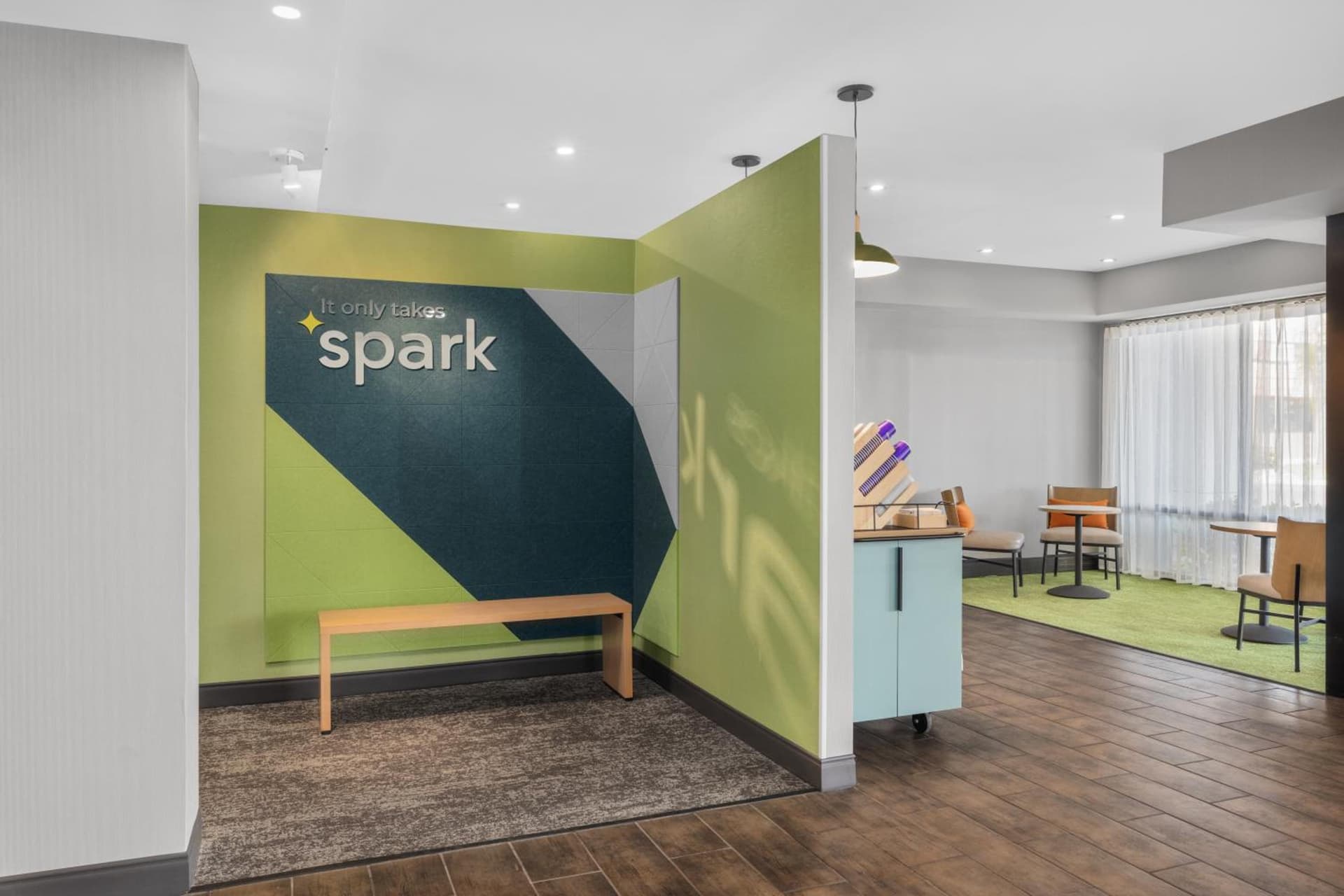 Spark by Hilton Bakersfield Central property views in Bakersfield, CA — gallery photo 3