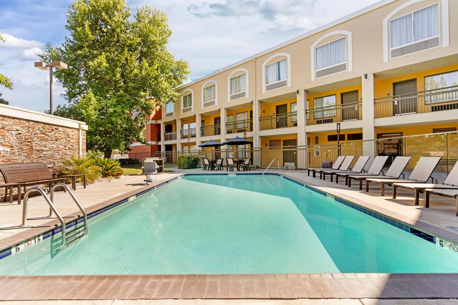 Best Western Plus Rancho Cordova Inn gallery photo in Rancho Cordova, CA — image 14