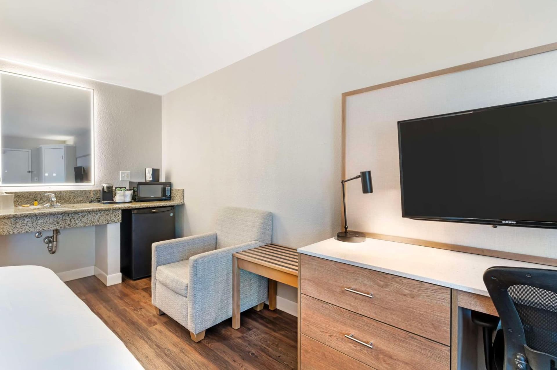 Best Western Plus Rancho Cordova Inn gallery photo in Rancho Cordova, CA — image 49