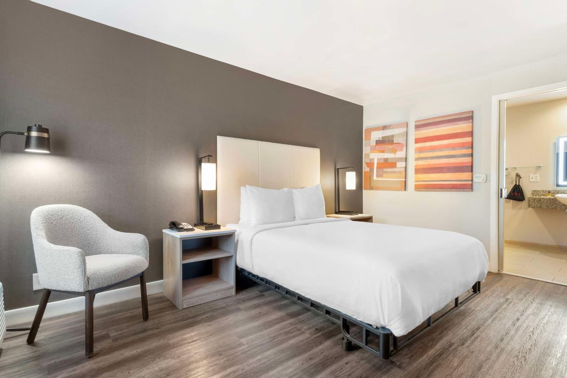 Best Western Plus Rancho Cordova Inn gallery photo in Rancho Cordova, CA — image 41