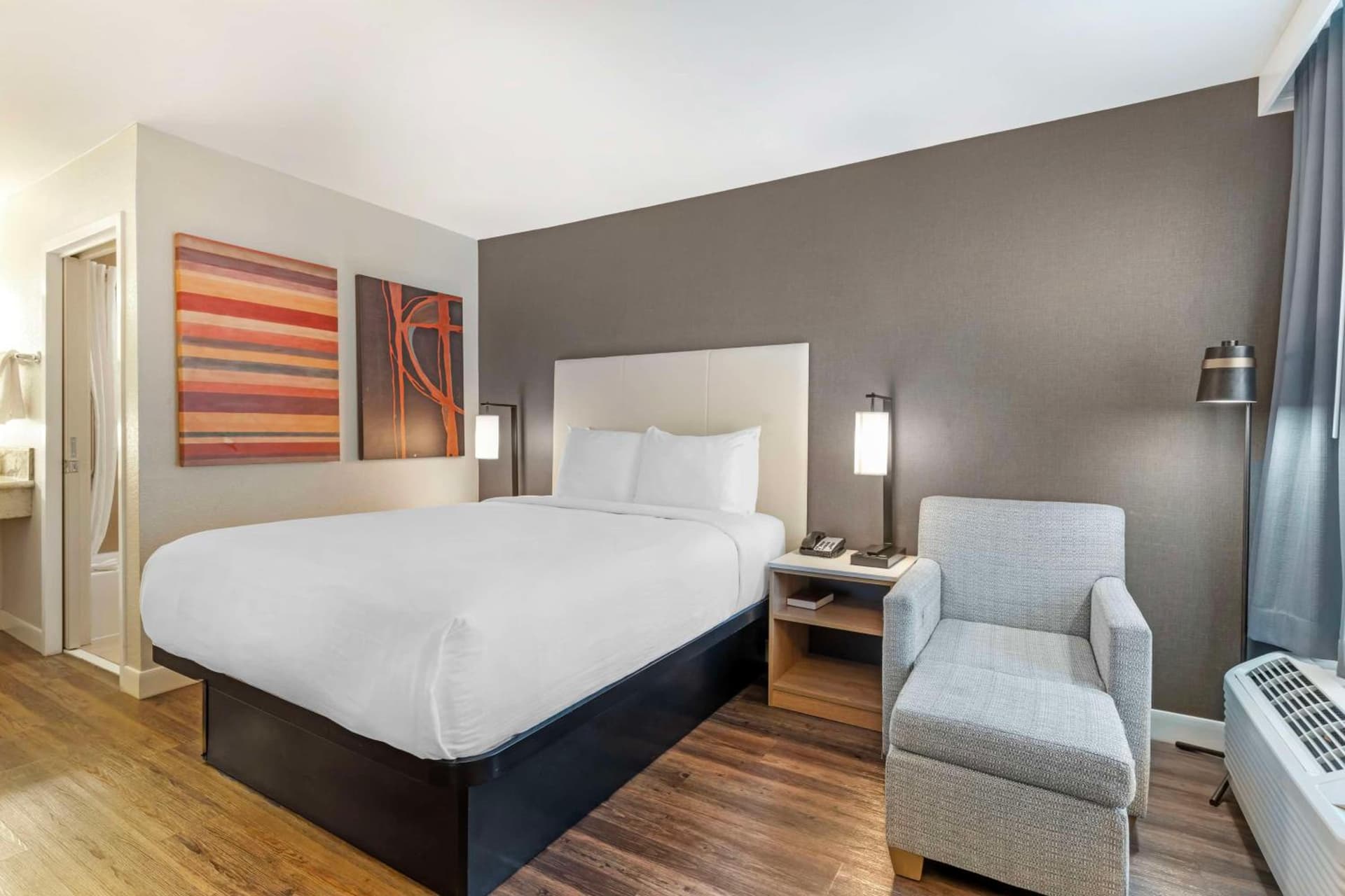 Best Western Plus Rancho Cordova Inn gallery photo in Rancho Cordova, CA — image 55