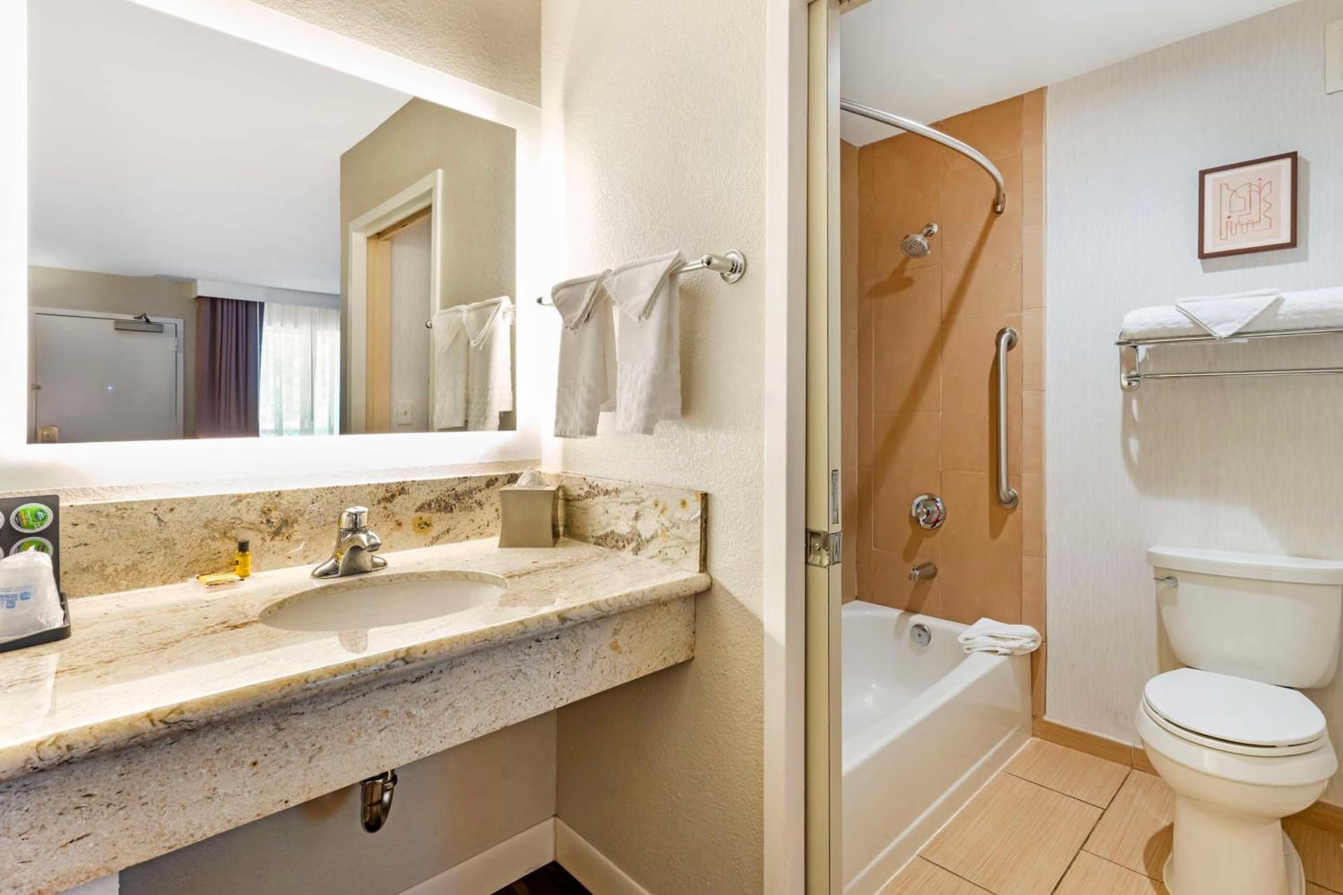 Best Western Plus Rancho Cordova Inn gallery photo in Rancho Cordova, CA — image 46