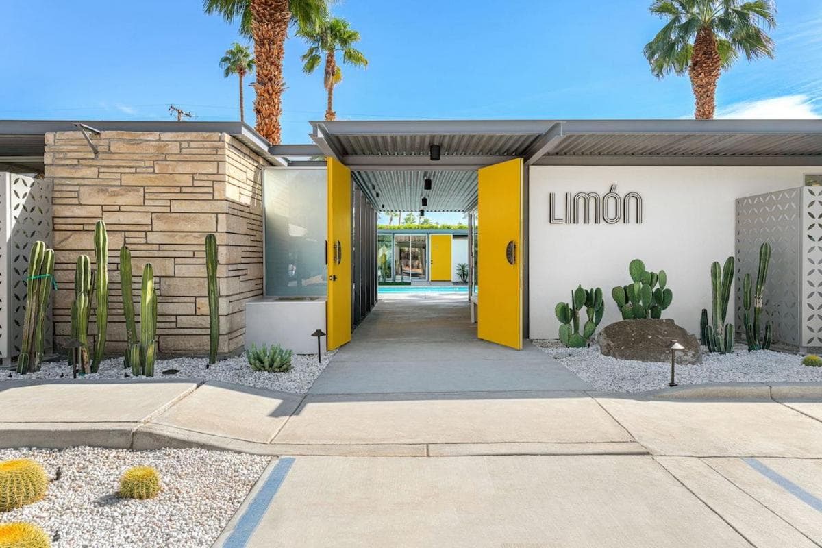 Limon Hotel by Fieldtrip Full Hotel featured exterior or lobby in Palm Springs, CA — similar hotel