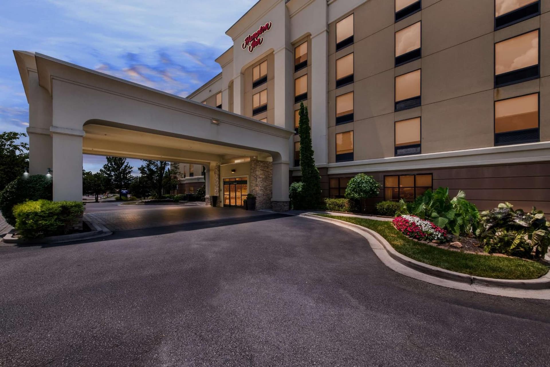 Hampton Inn Chattanooga-North property views in Chattanooga, TN — gallery photo 3