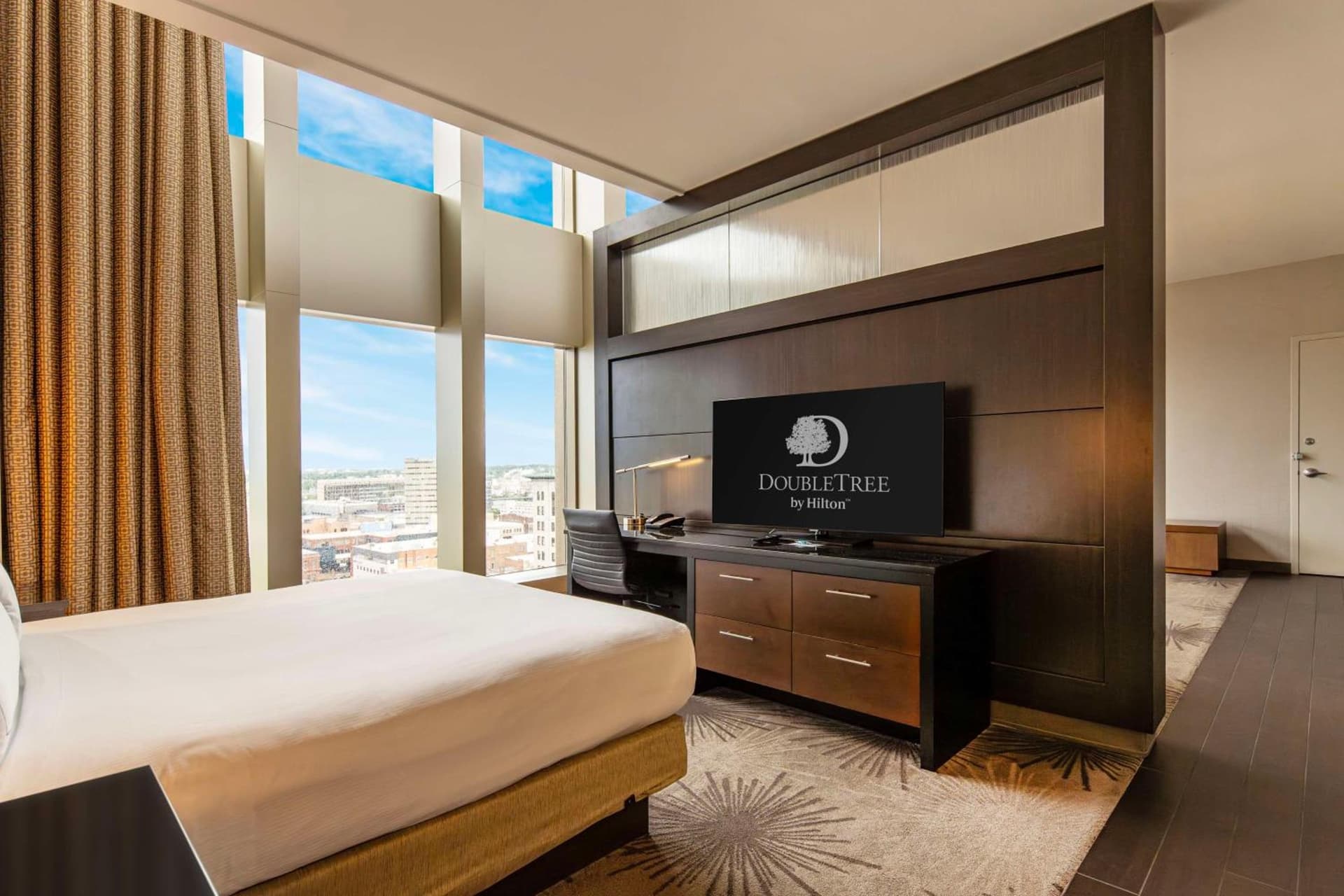 DoubleTree by Hilton Hotel Cedar Rapids Convention Complex gallery photo in Cedar Rapids, IA — image 27