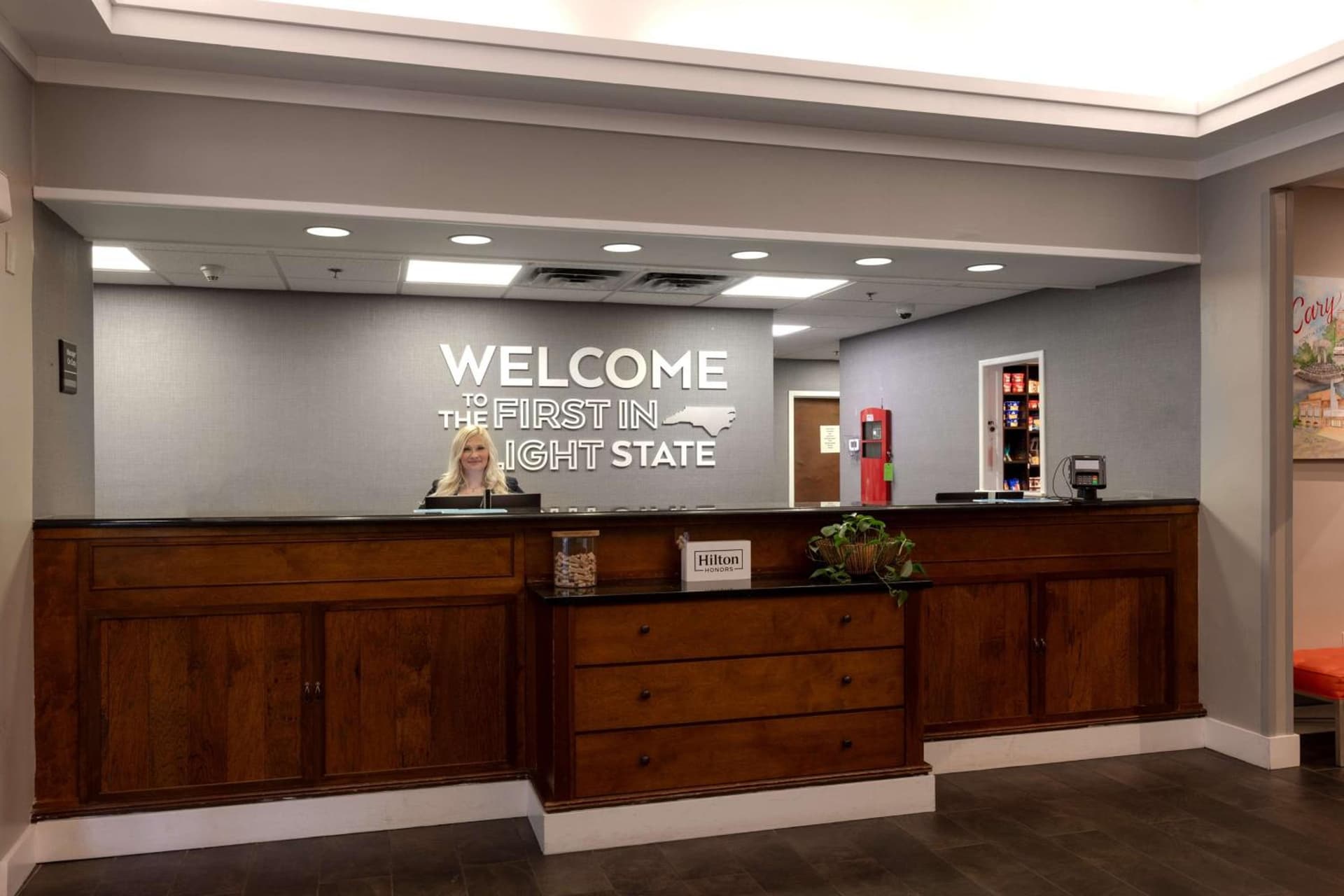 Hampton Inn & Suites Raleigh Cary Lenovo Center gallery photo in Cary, NC — image 30