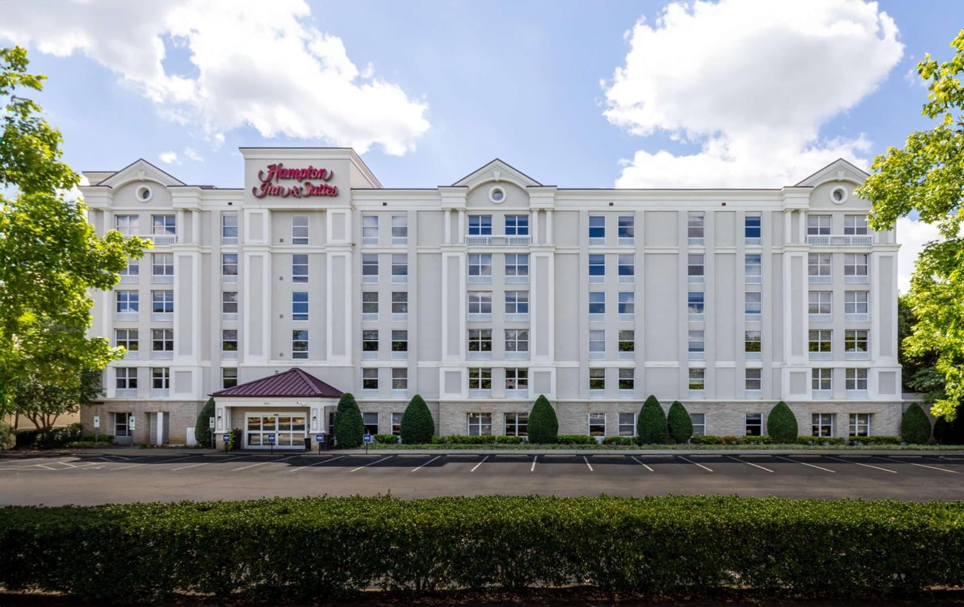 Hampton Inn & Suites Raleigh Cary Lenovo Center — hotel in Cary, North Carolina