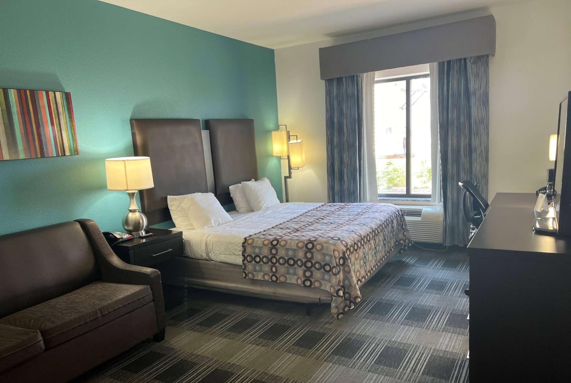 Days Inn by Wyndham Alva interior in Alva, OK — gallery photo 2