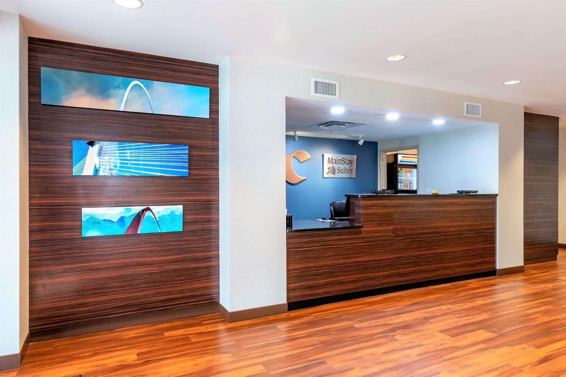 MainStay Suites St Louis Airport property views in Bridgeton, MO — gallery photo 3