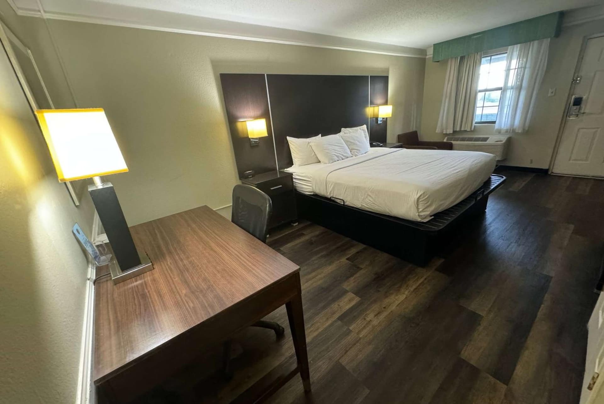 Quality Inn & Suites Tuscaloosa near University gallery photo in Tuscaloosa, AL — image 29