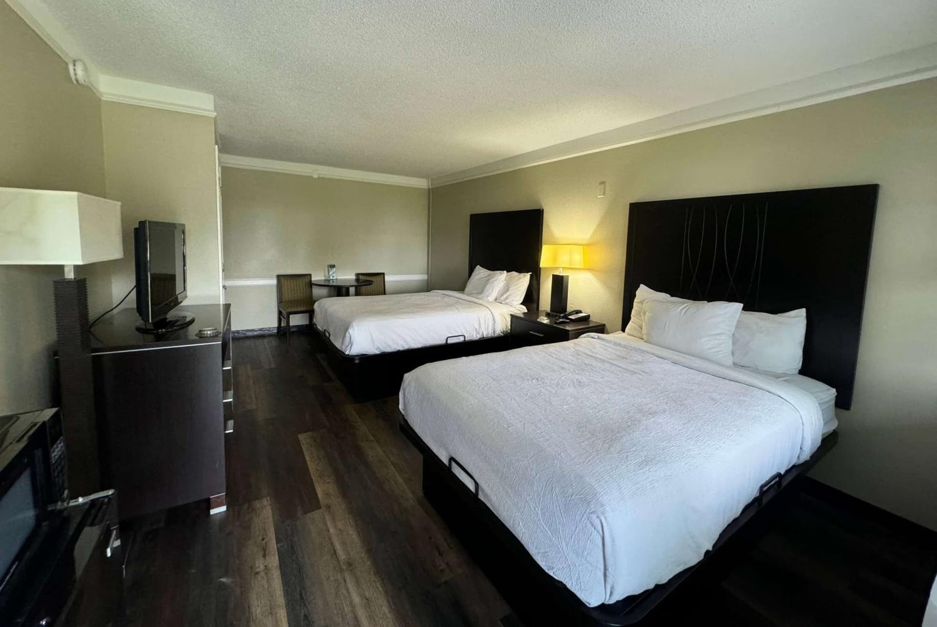 Quality Inn & Suites Tuscaloosa near University gallery photo in Tuscaloosa, AL — image 9
