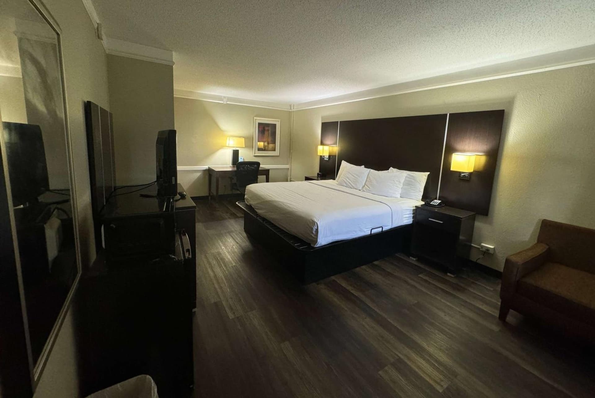 Quality Inn & Suites Tuscaloosa near University gallery photo in Tuscaloosa, AL — image 4