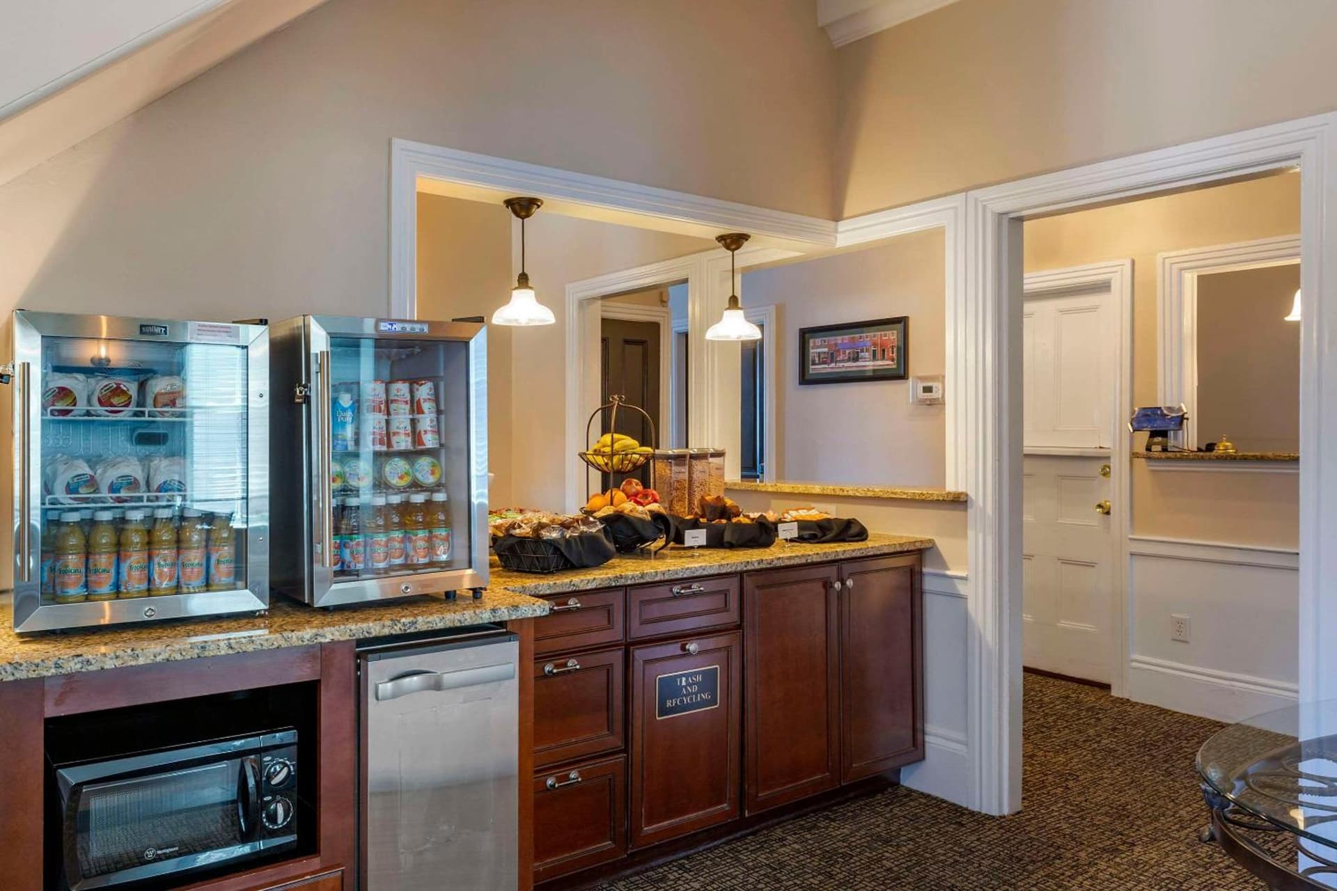 Essex Street Inn & Suites, an Ascend Collection Hotel gallery photo in Newburyport, MA — image 10