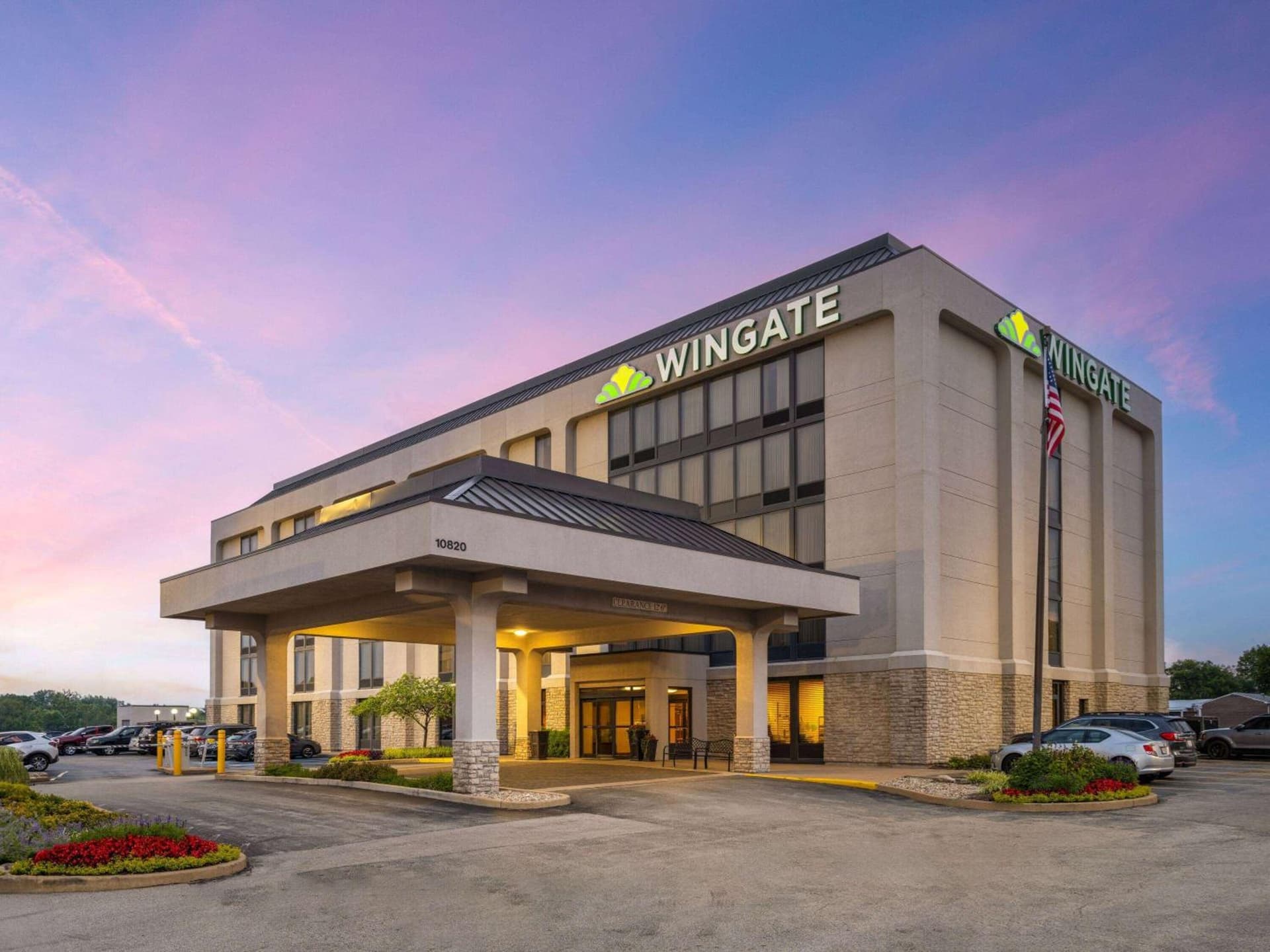 Wingate by Wyndham St Louis Airport interior in Saint Ann, MO — gallery photo 2