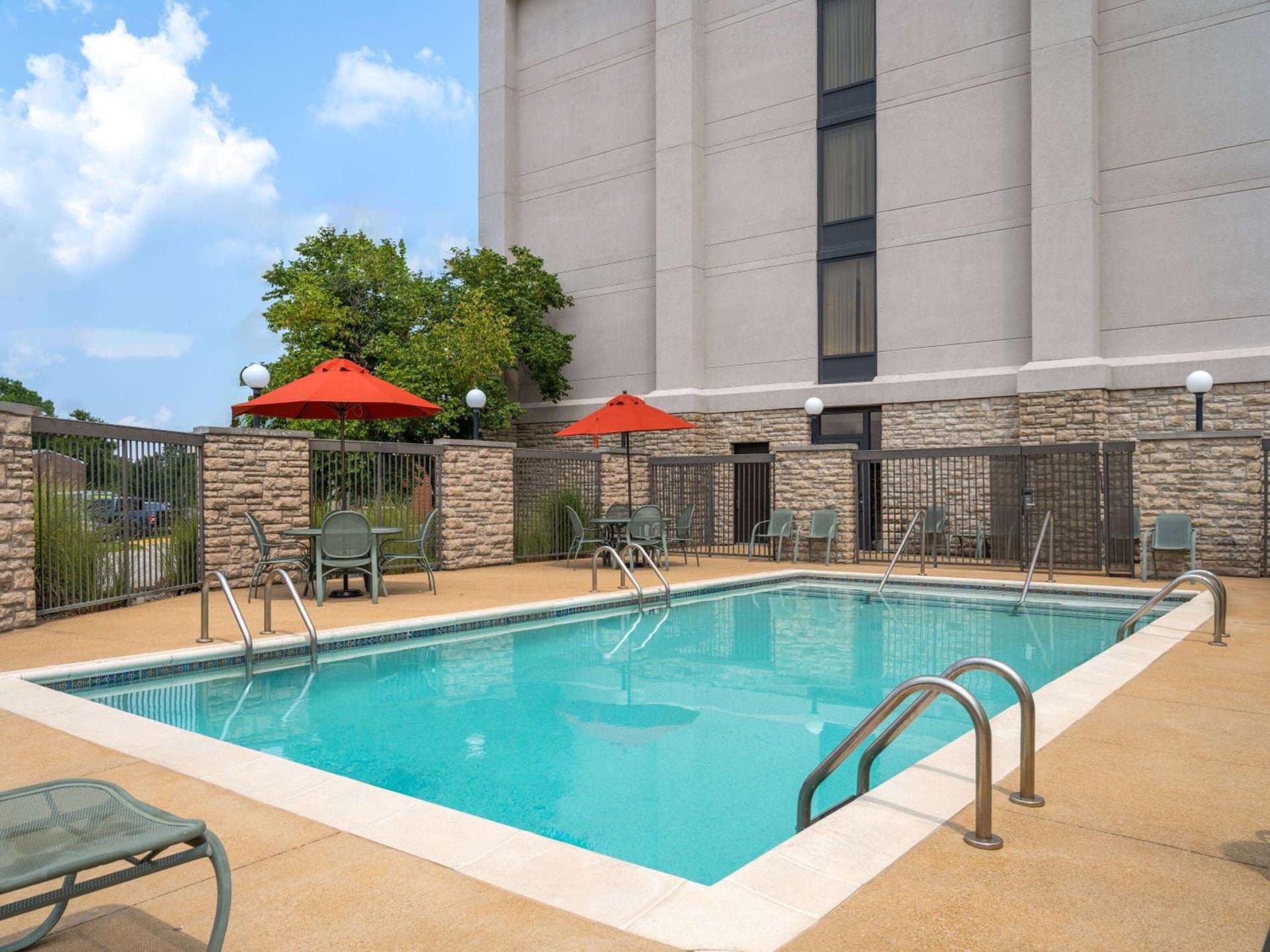 Wingate by Wyndham St Louis Airport gallery photo in Saint Ann, MO — image 31