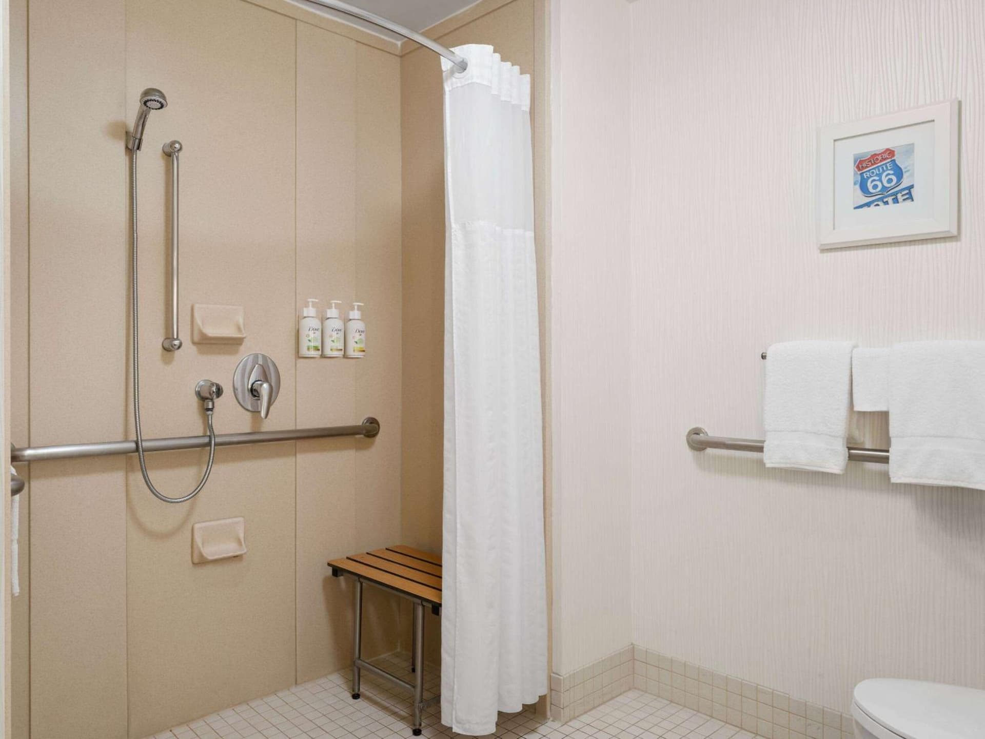 Wingate by Wyndham St Louis Airport gallery photo in Saint Ann, MO — image 11
