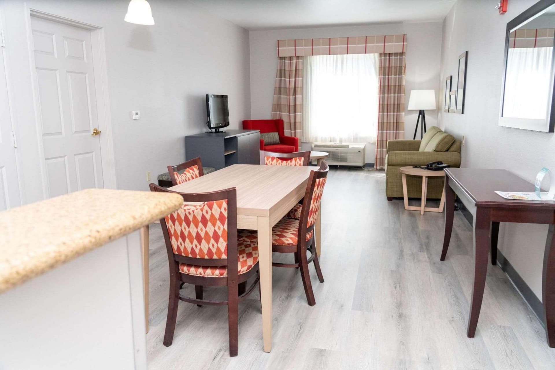Country Inn & Suites by Radisson, College Station, TX gallery photo in College Station, TX — image 14